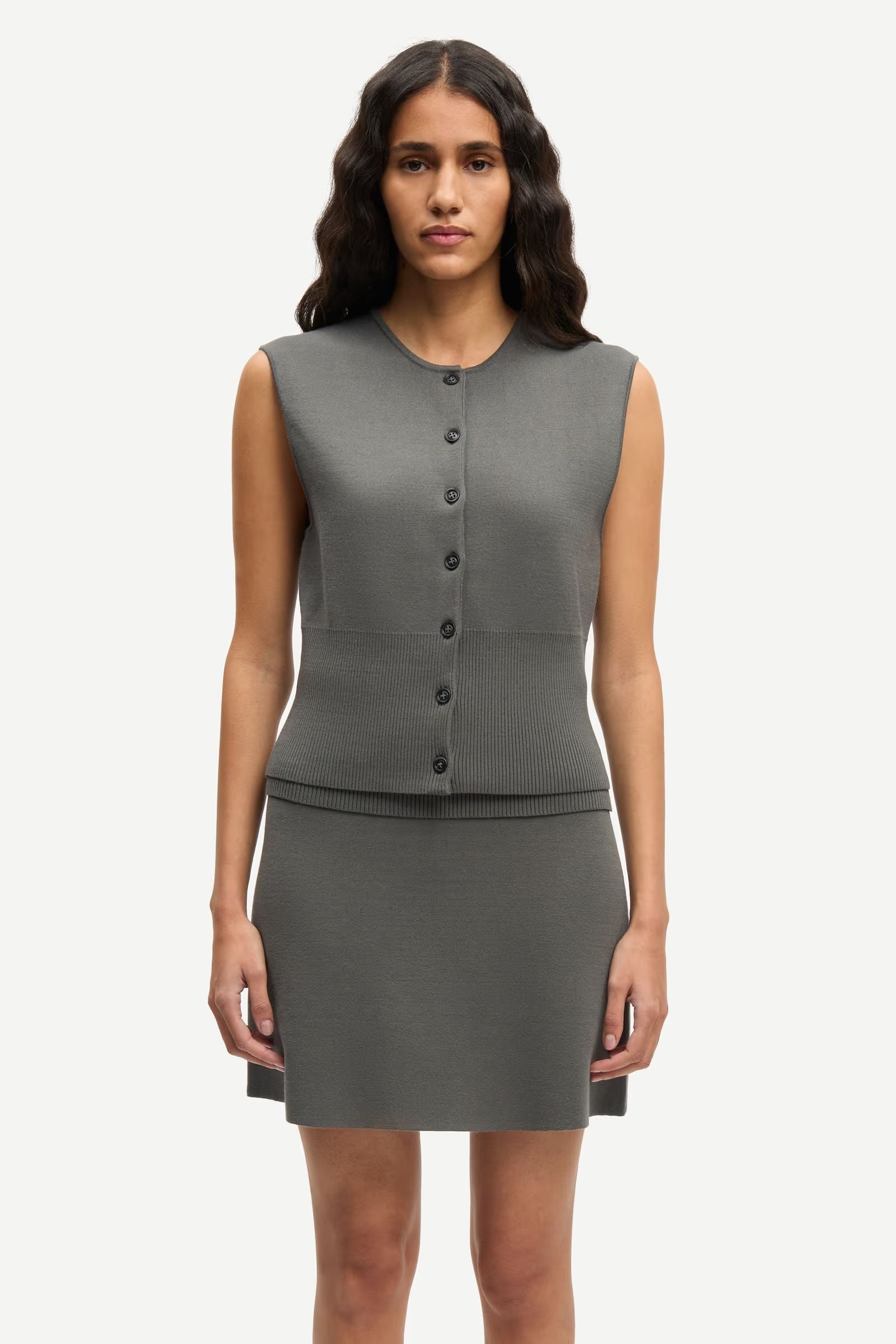 Top "Saanne" gunmetal