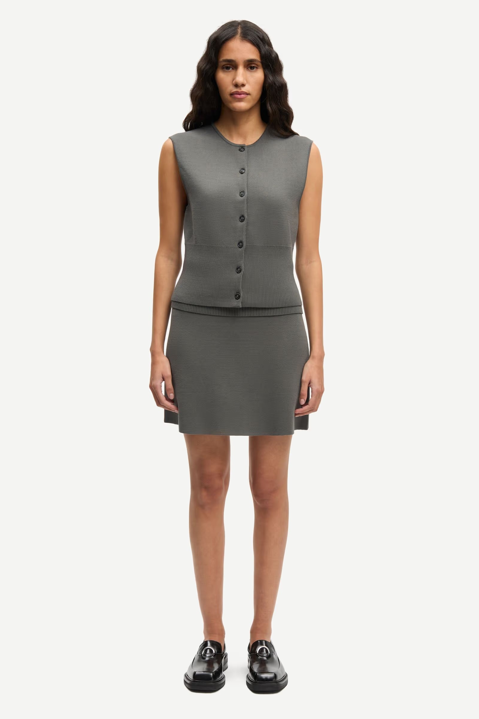 Top "Saanne" gunmetal