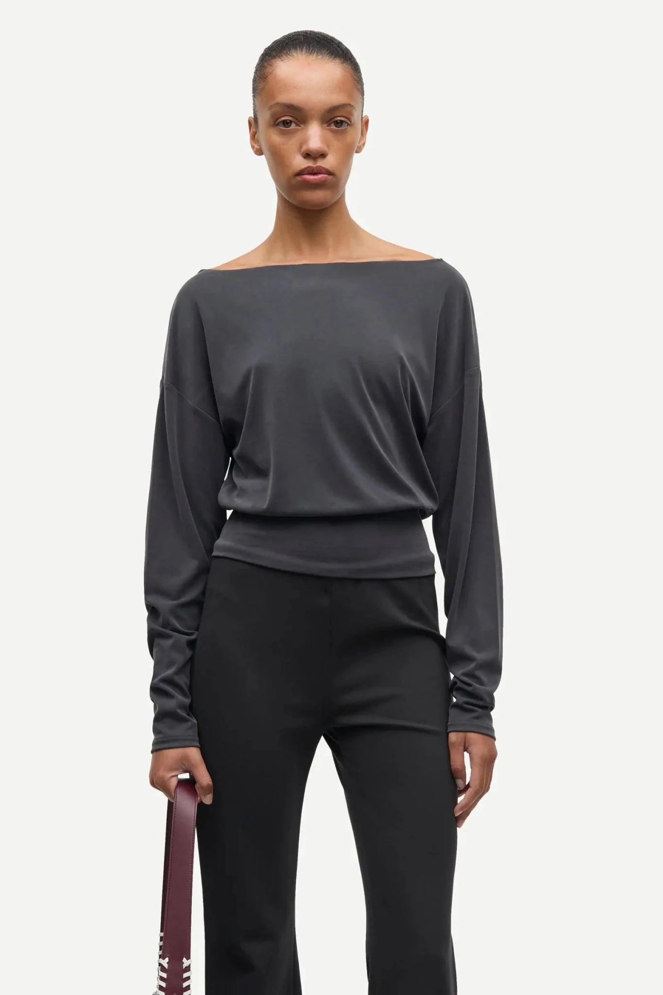 Longsleeve "Sasusu" - washed black - Dein Lieblingsladen Concept