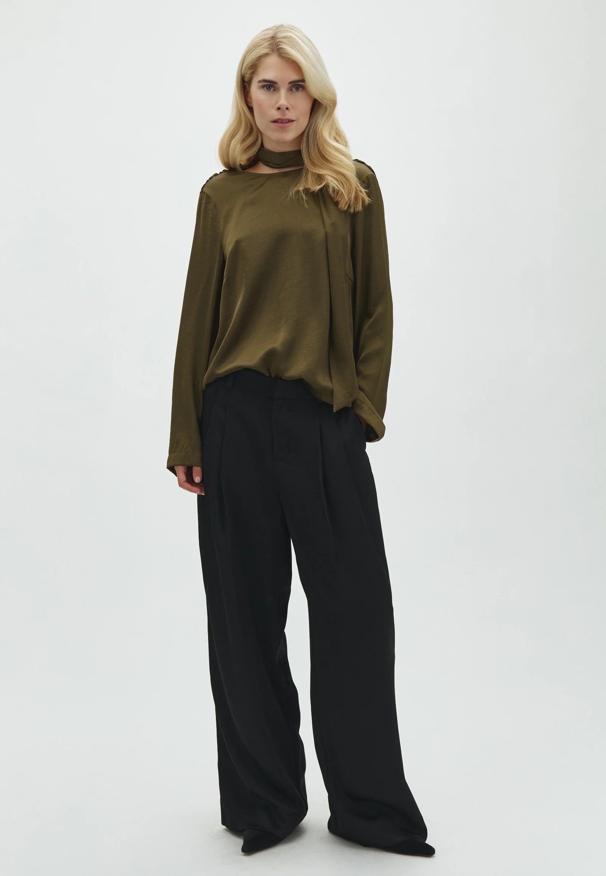 Satinhose "Emeli-M"
