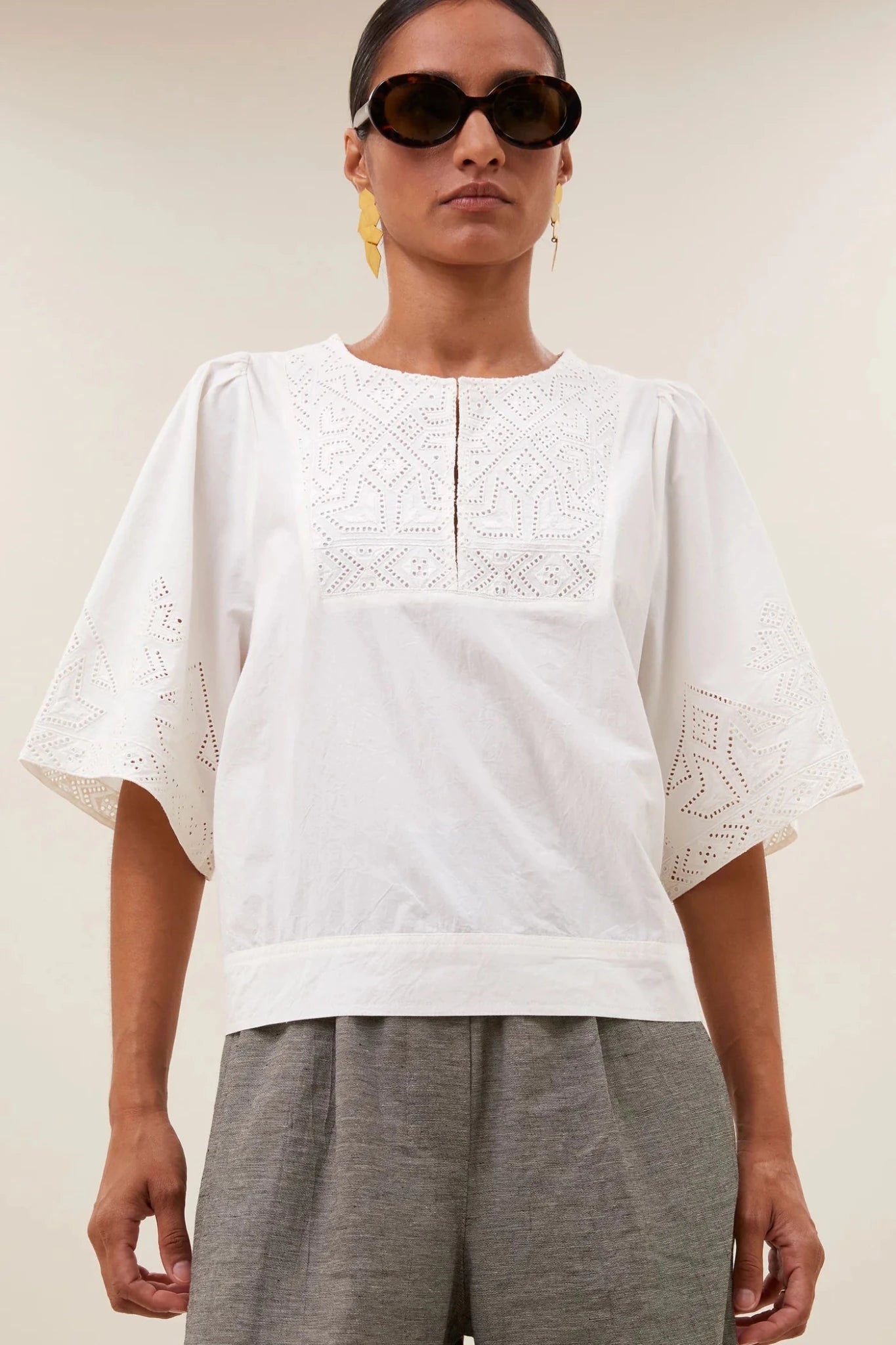Embroidery Blouse "Olivia" - Dein Lieblingsladen Concept