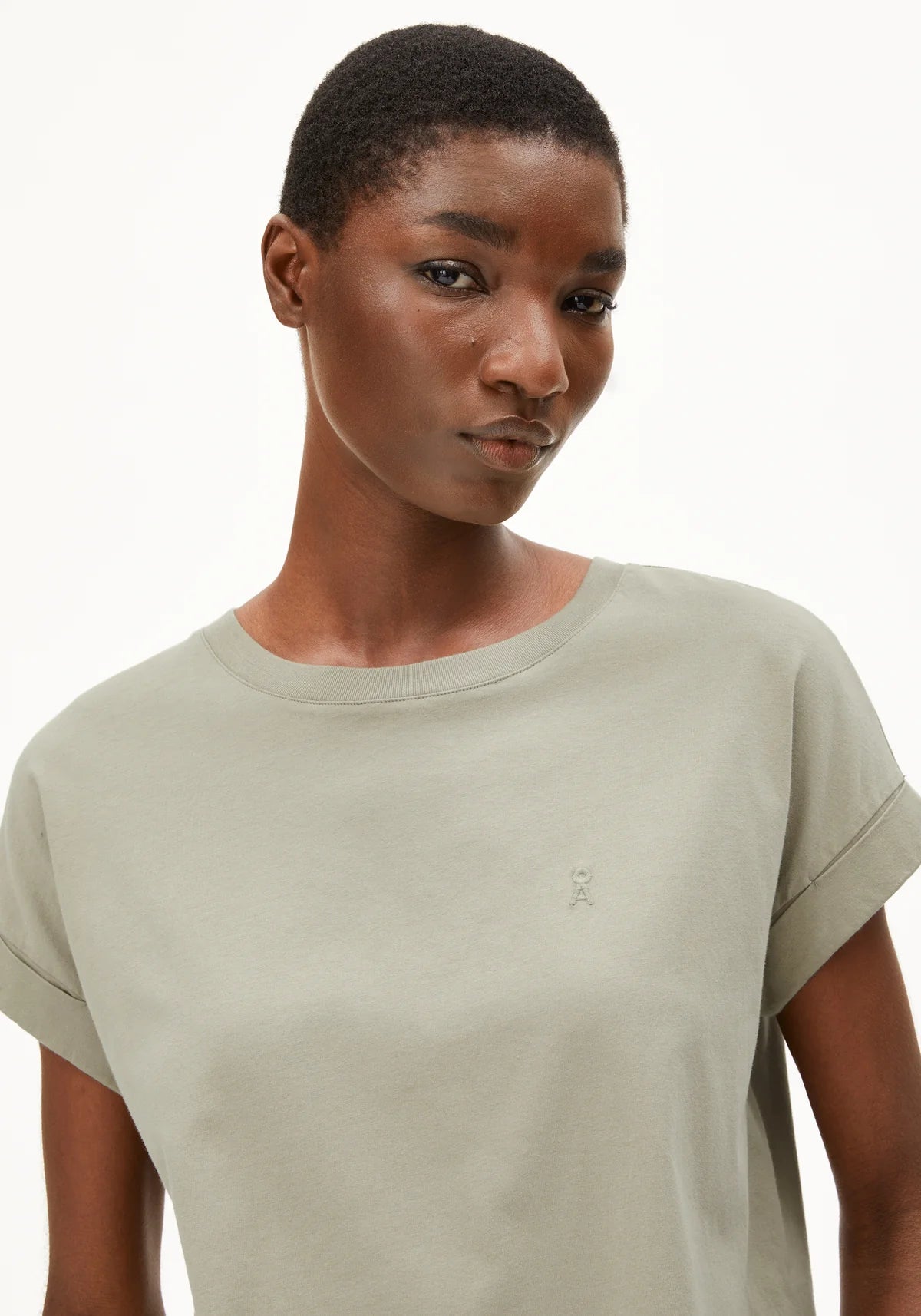 T-Shirt "Idaara" light sage