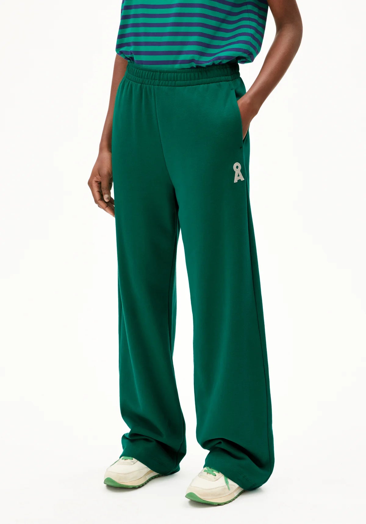 Sweathose "Ivaara" emerald green