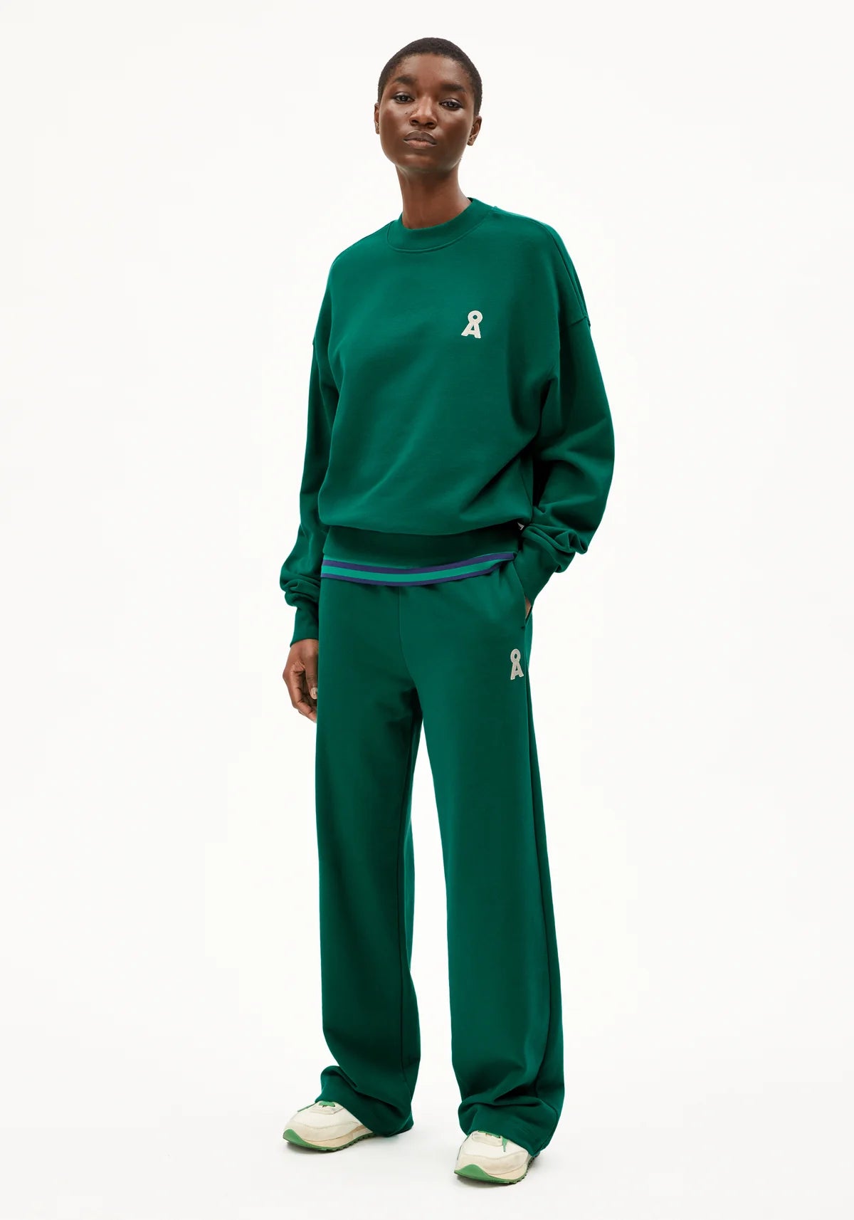 Sweathose "Ivaara" emerald green
