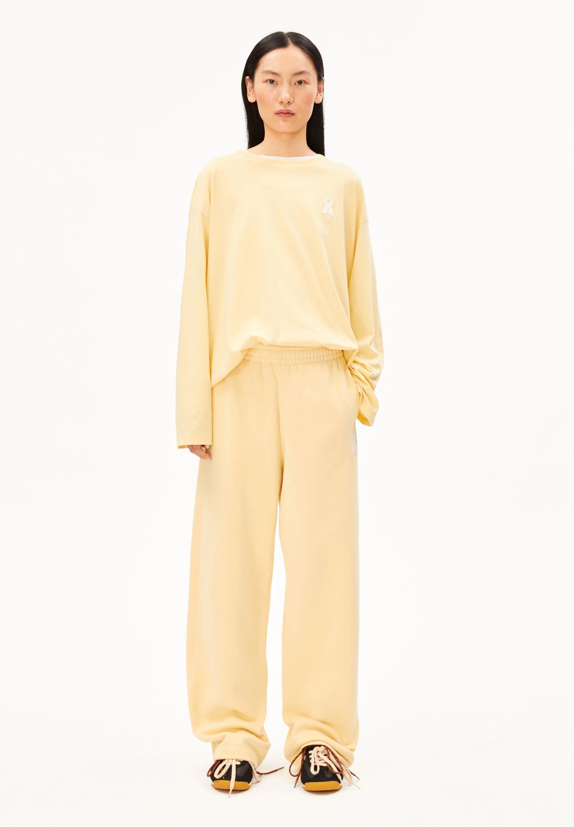 Iconic Sweatpant "Ivaara" golden hay