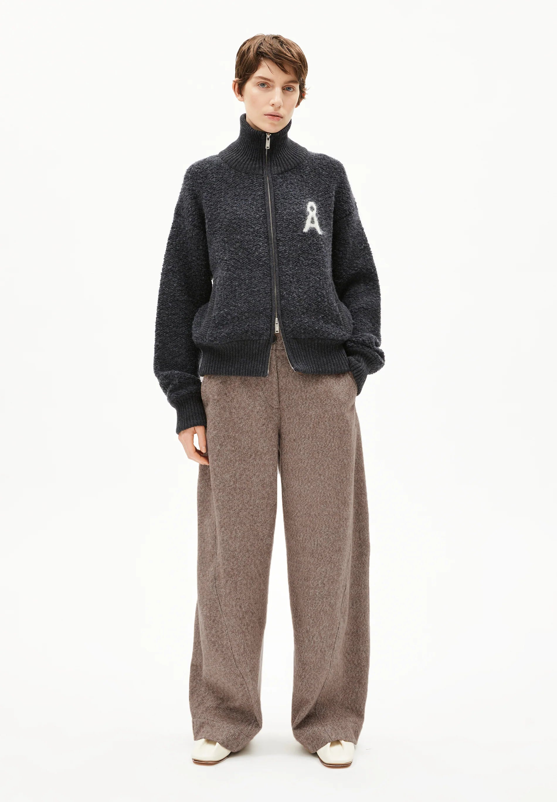 Jacke "Iconic A Gwenaa Bouclé"