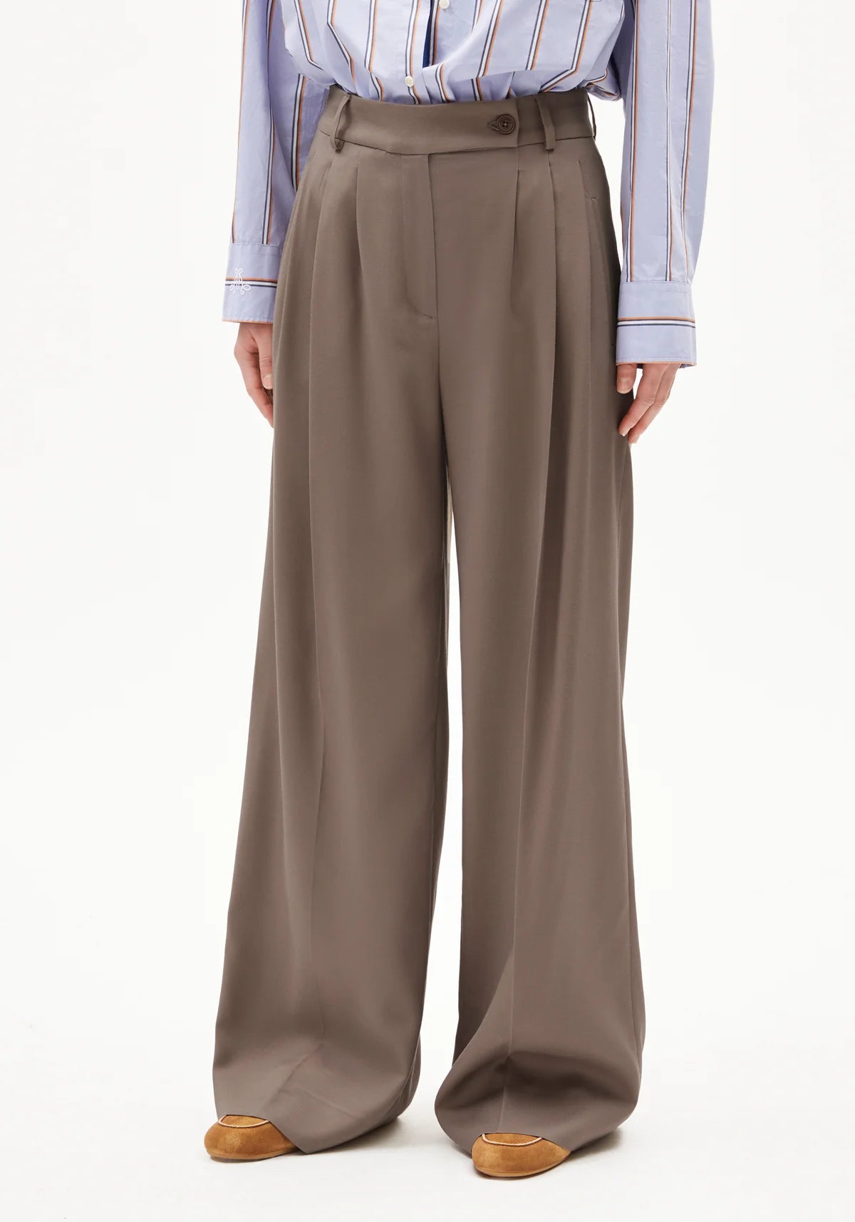 Hose "Kaayua" walnut cream