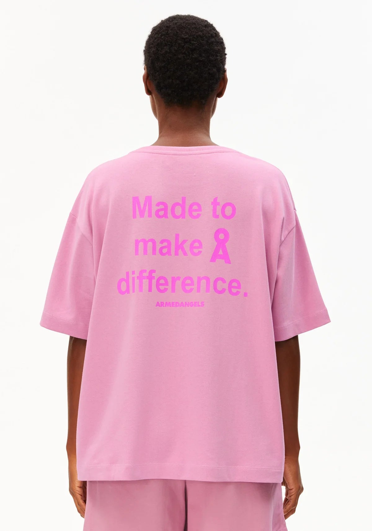 T-Shirt "Giannaa Difference" Washed Berry