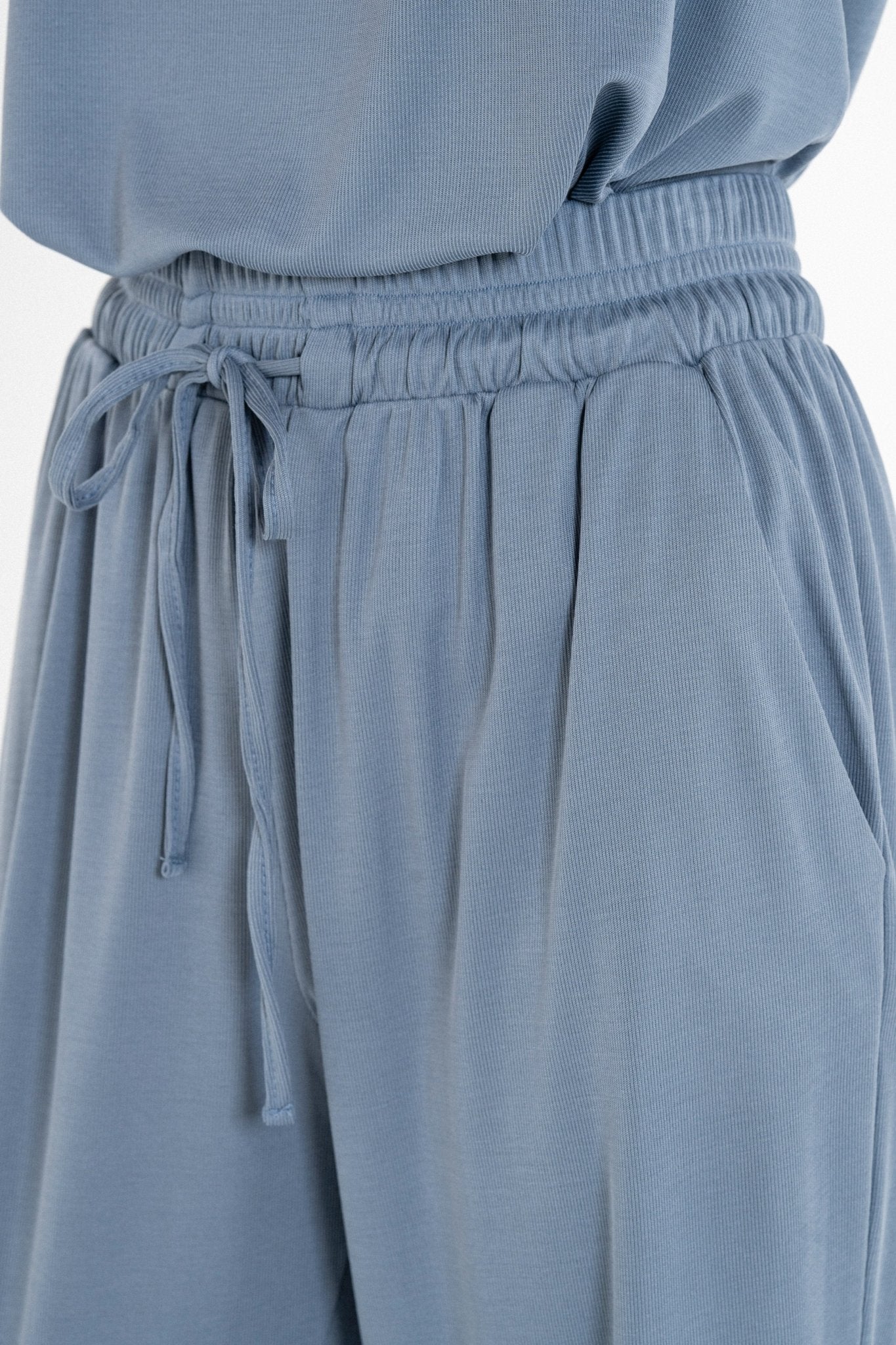 Rip Pants Dusty Blue - Dein Lieblingsladen Concept