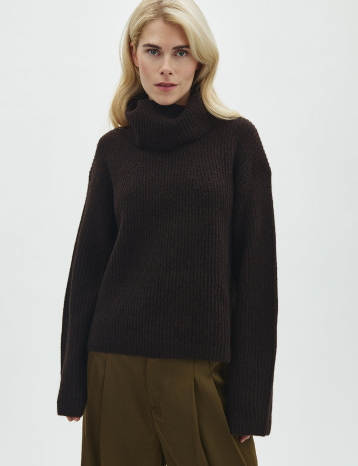 Rollkragepullover "Kemina-M" java