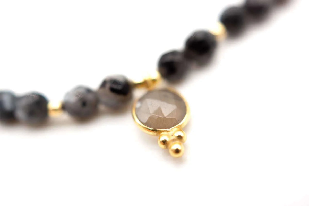 Armband "Drops Grey Velvet"