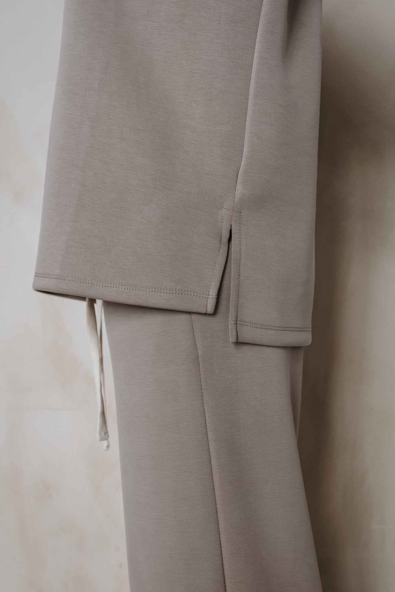 Modalshirt "LovaDLL" taupe - Dein Lieblingsladen Concept