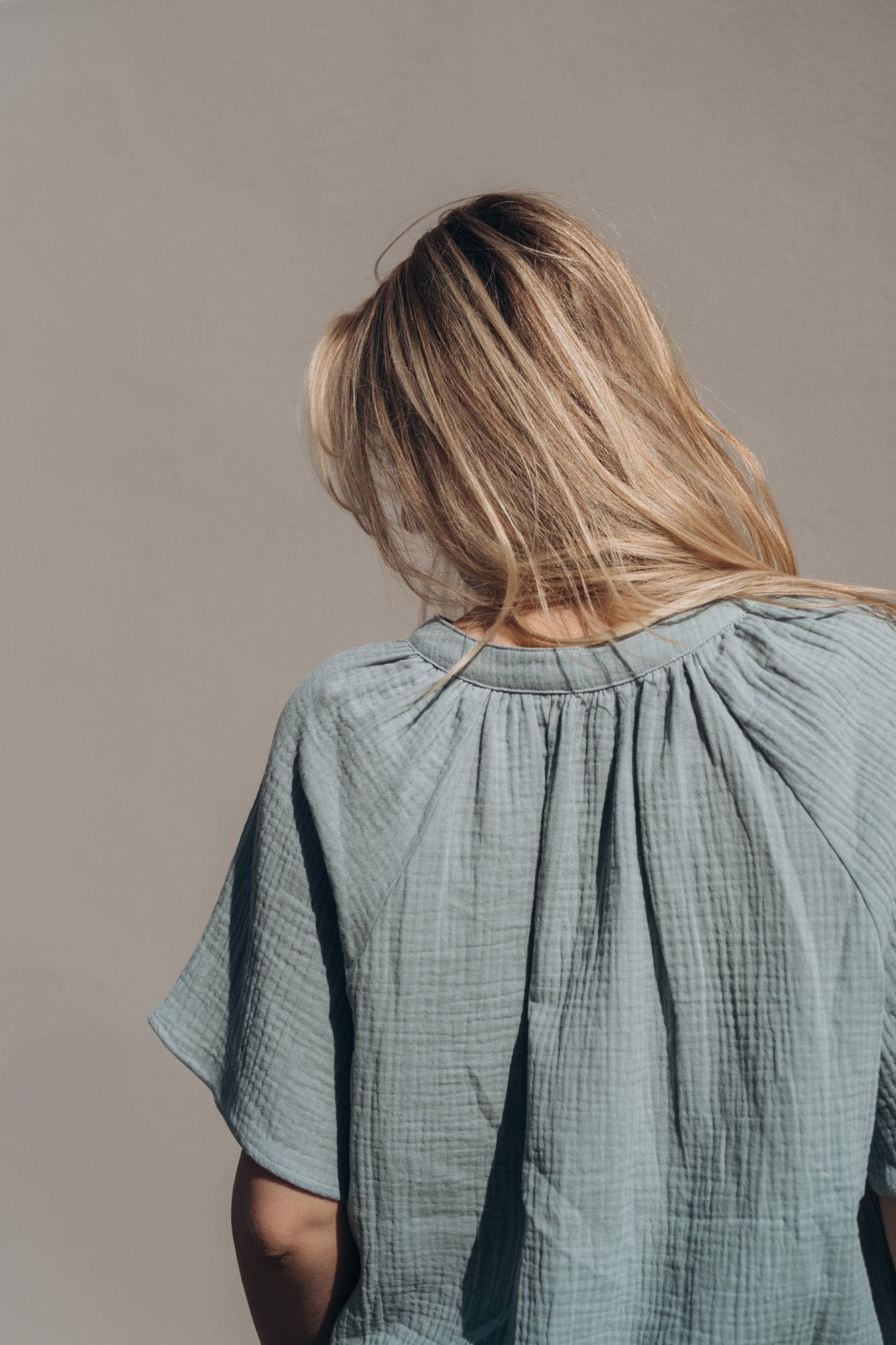 Musselinshirt "LoveDLL" sage - Dein Lieblingsladen Concept