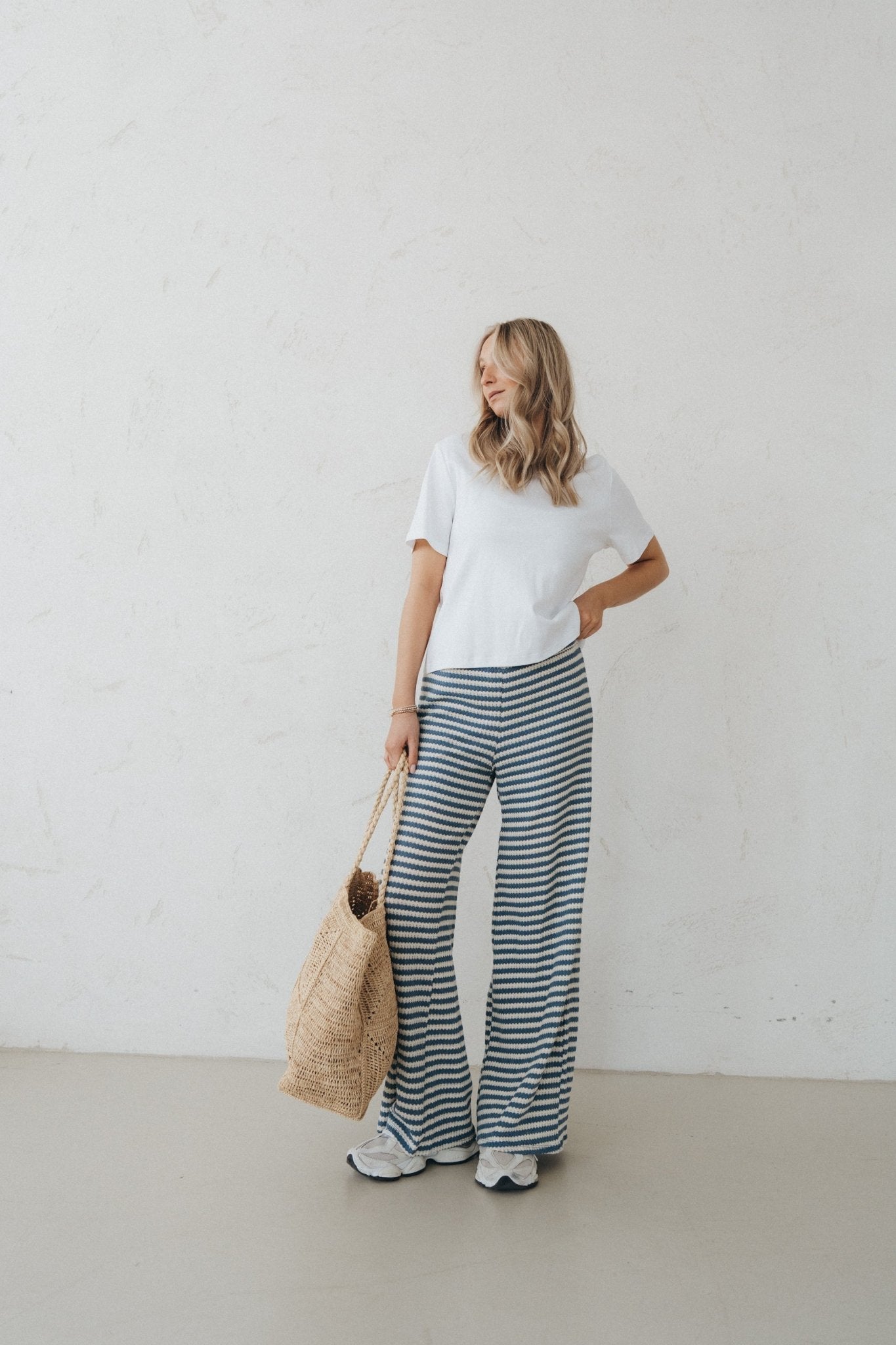 Gestreifte Hose "VeyaDLL" blue/cream - Dein Lieblingsladen Concept