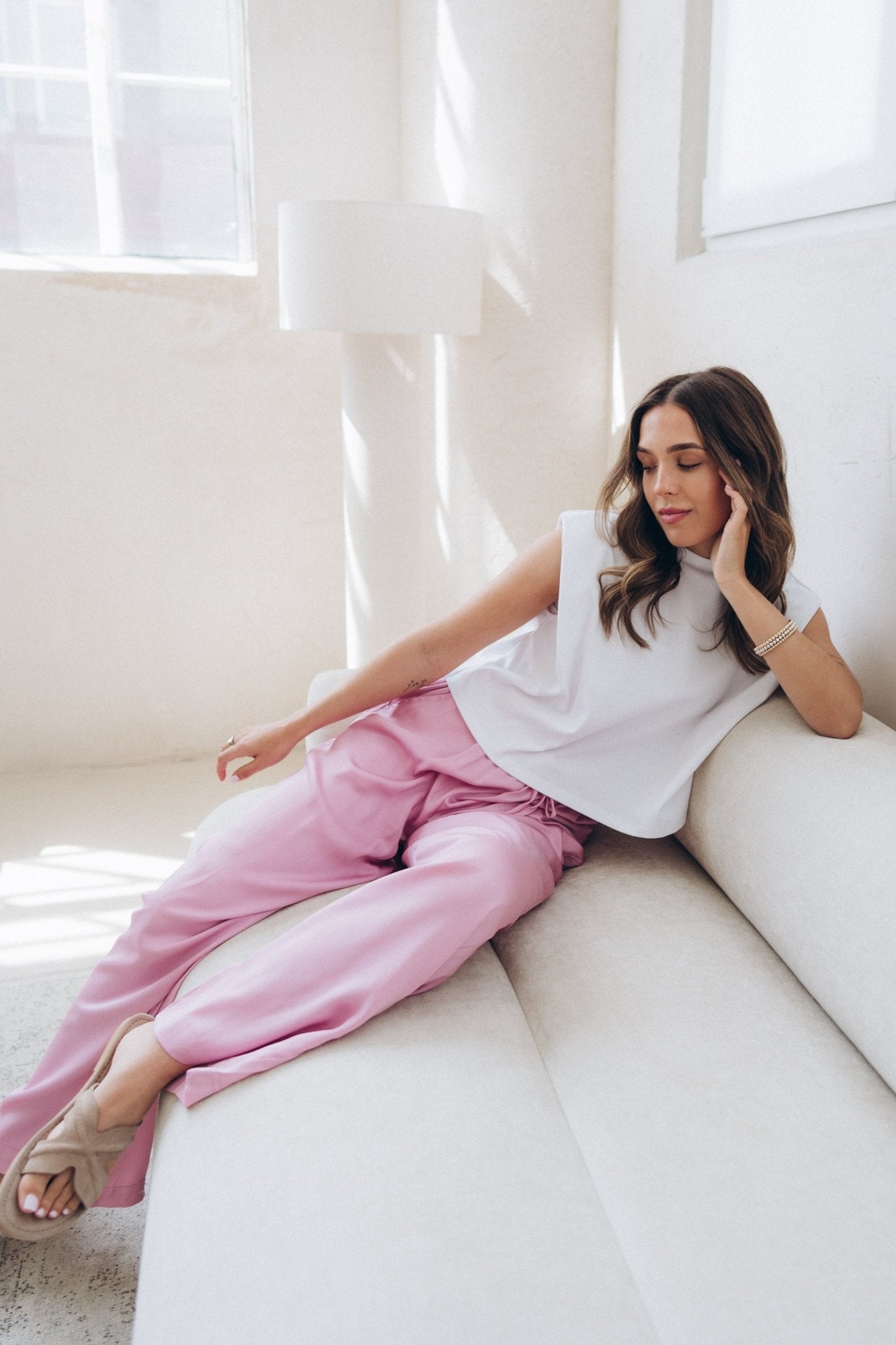 Satinhose "LivDLL" berry - Dein Lieblingsladen Concept