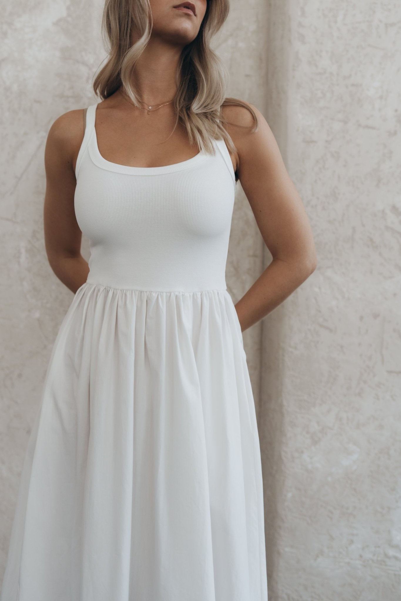 Kleid "VinaDLL" white - Dein Lieblingsladen Concept