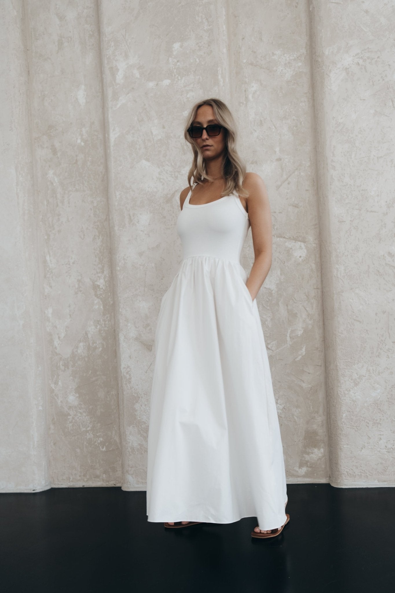Kleid "VinaDLL" white - Dein Lieblingsladen Concept
