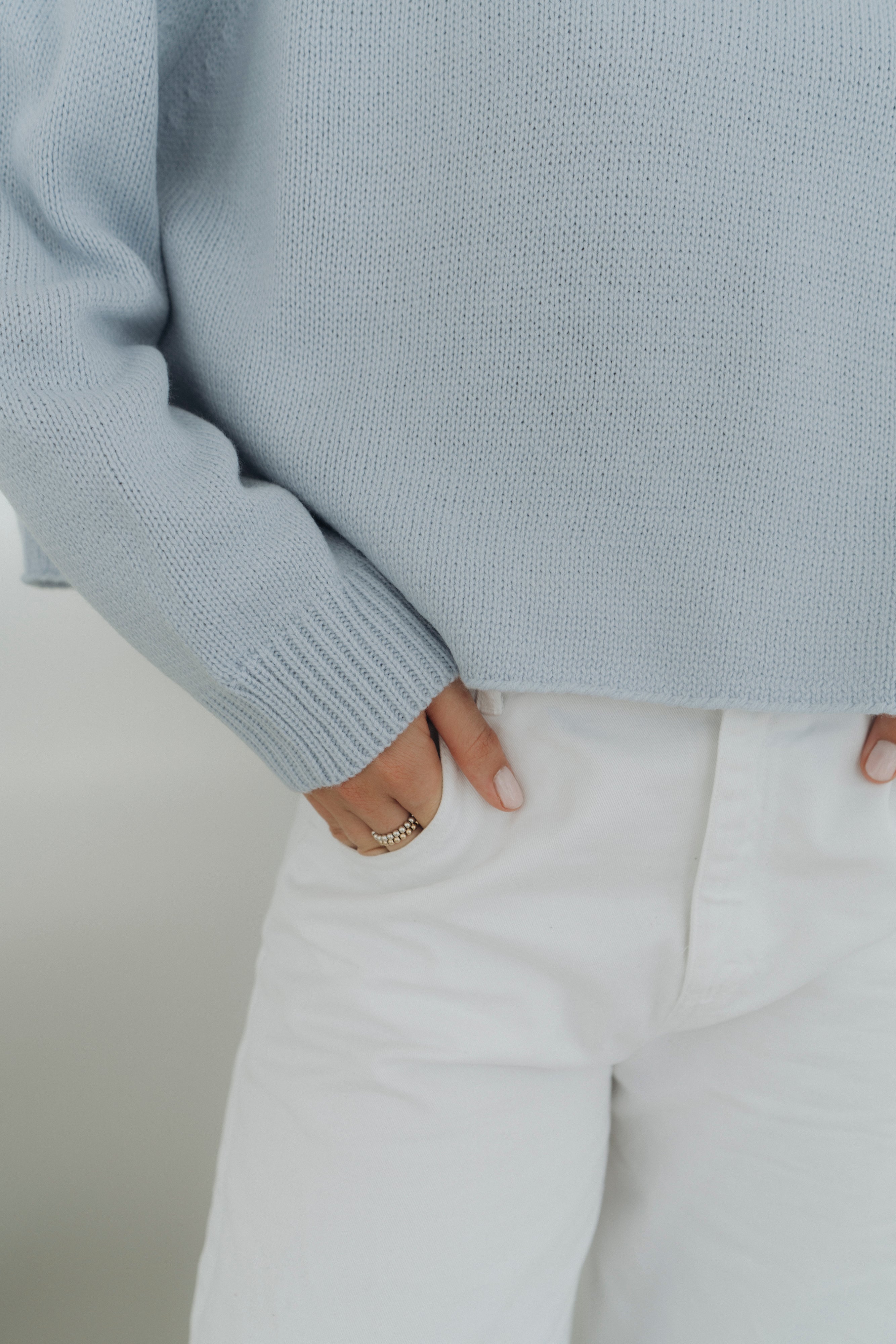 Cropped Pullover "MinouDLL" light blue