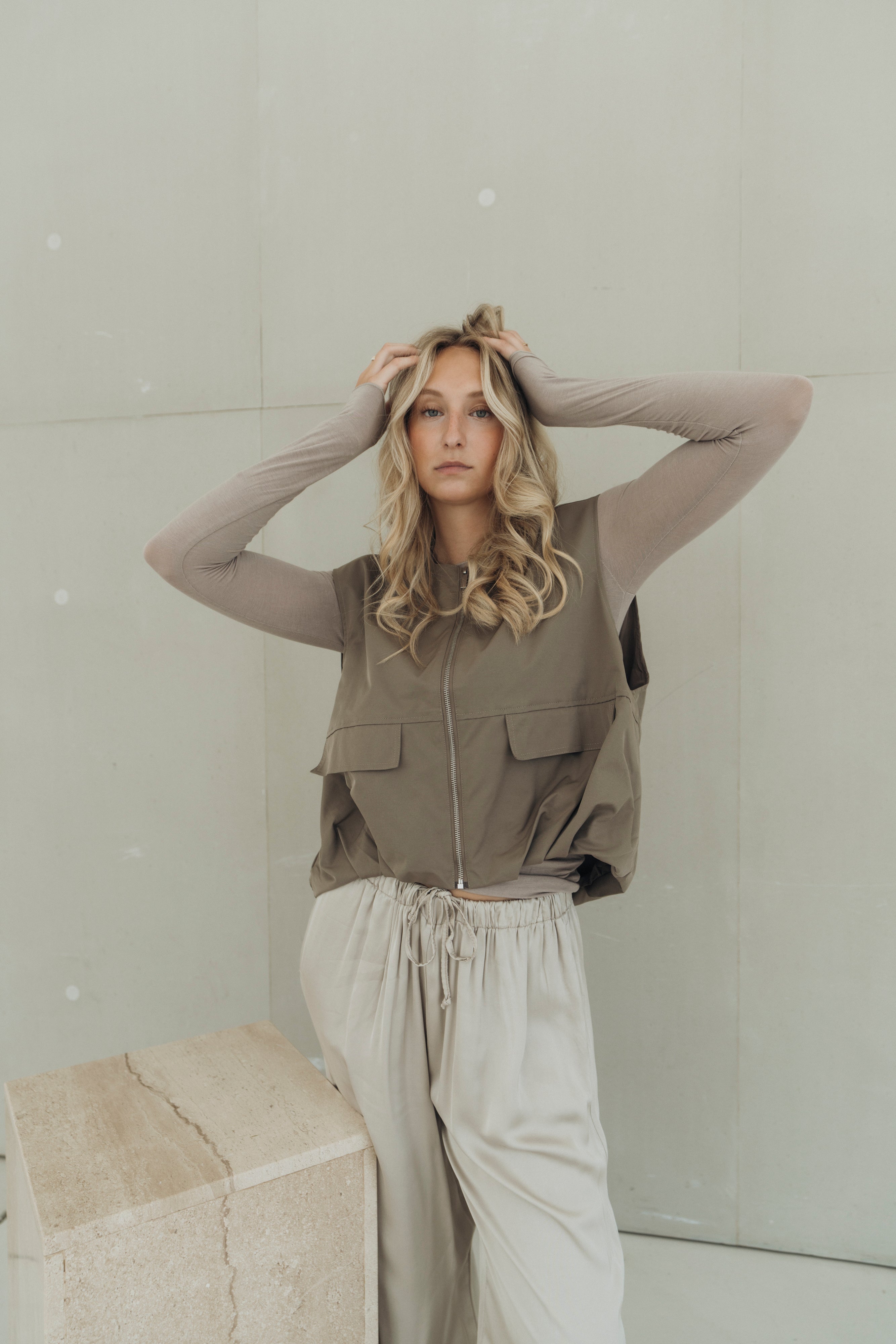 Weste "MiraDLL" taupe