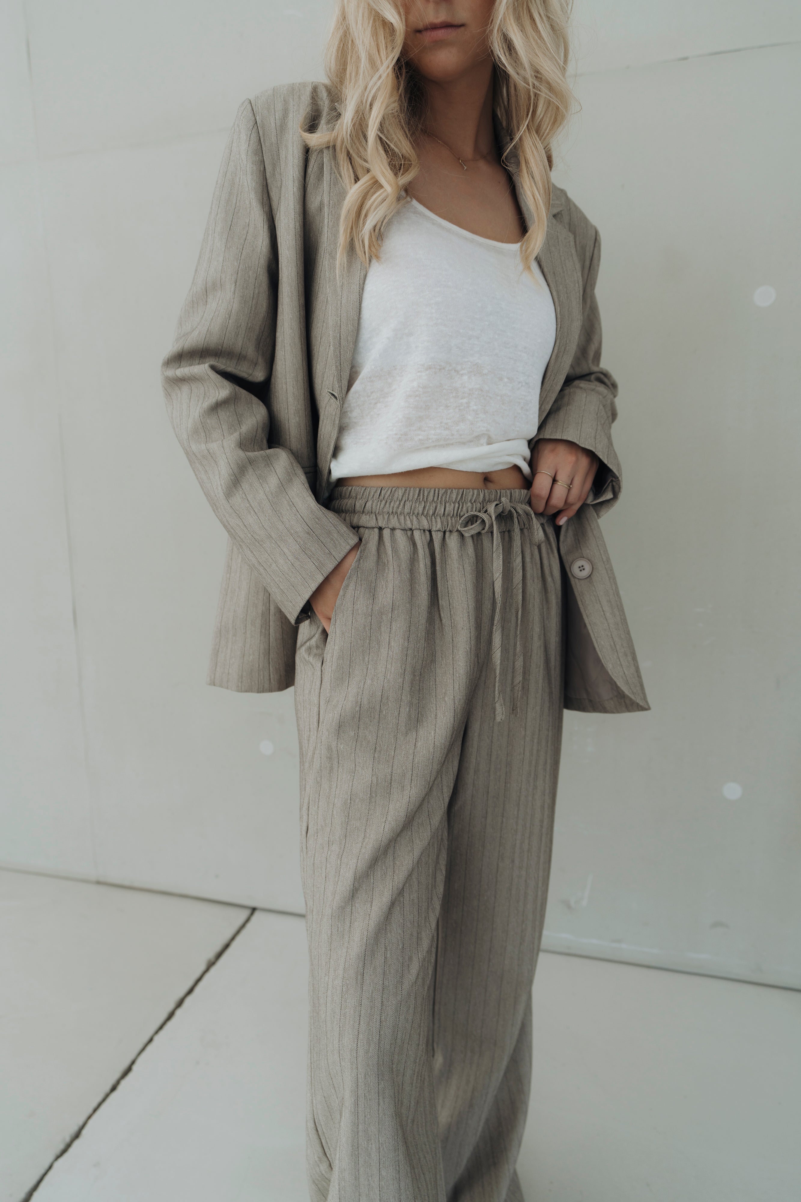 Hose Nadelstreifen "MikaDLL" dark beige