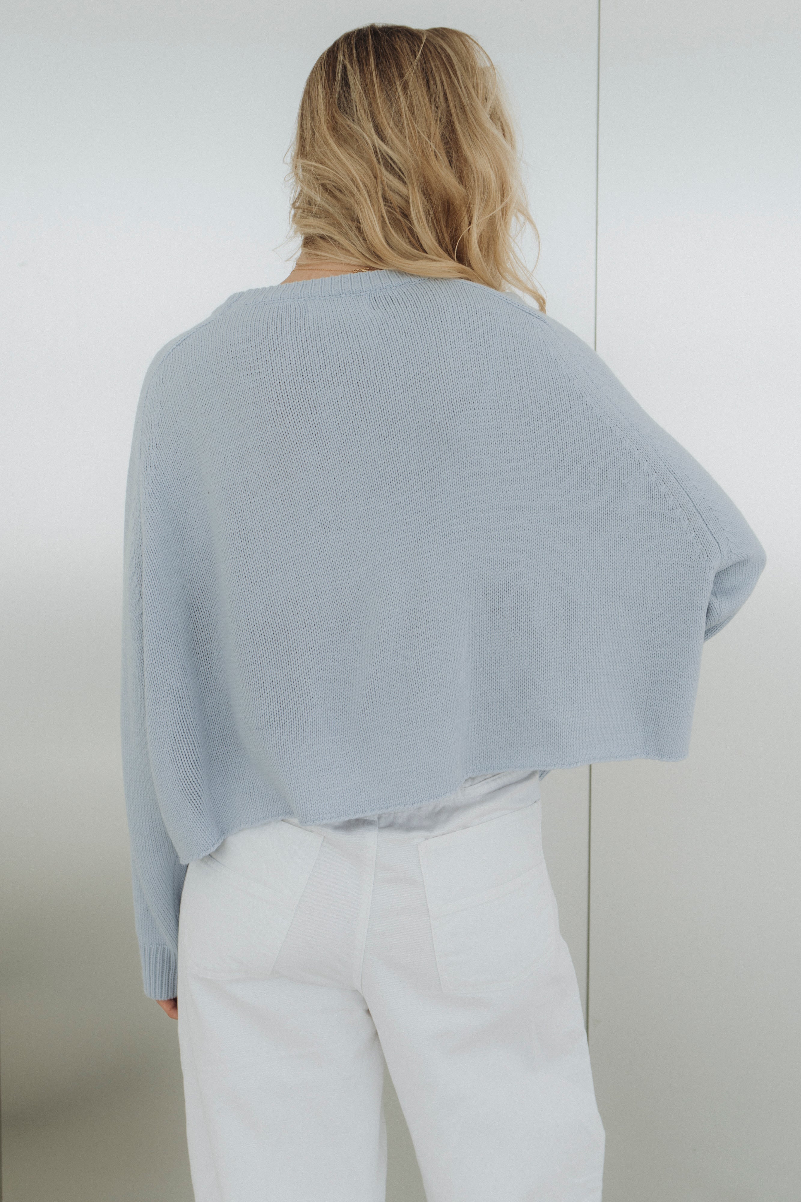 Cropped Pullover "MinouDLL" light blue