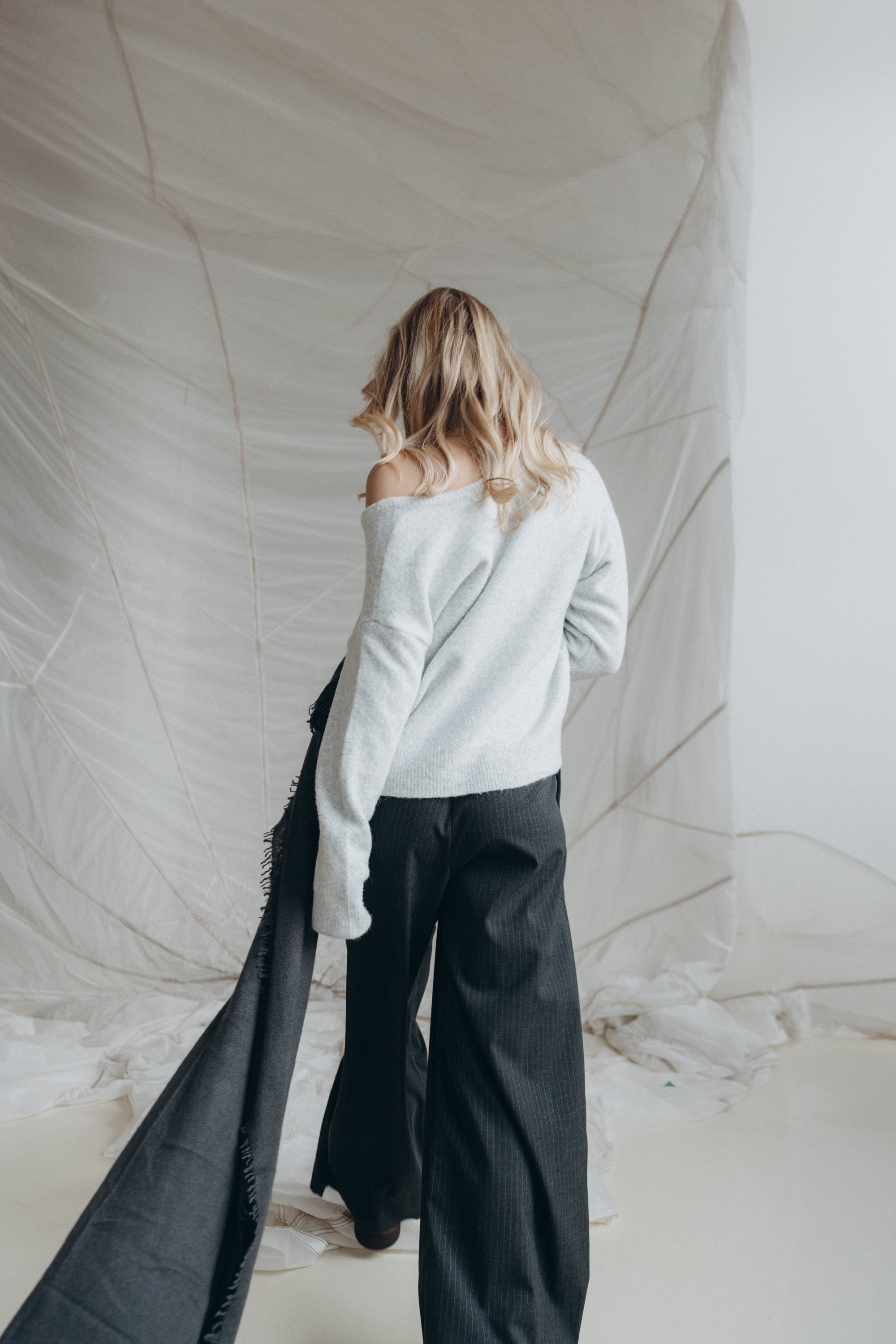 V-Neck Pullover "AriaDLL" light grey