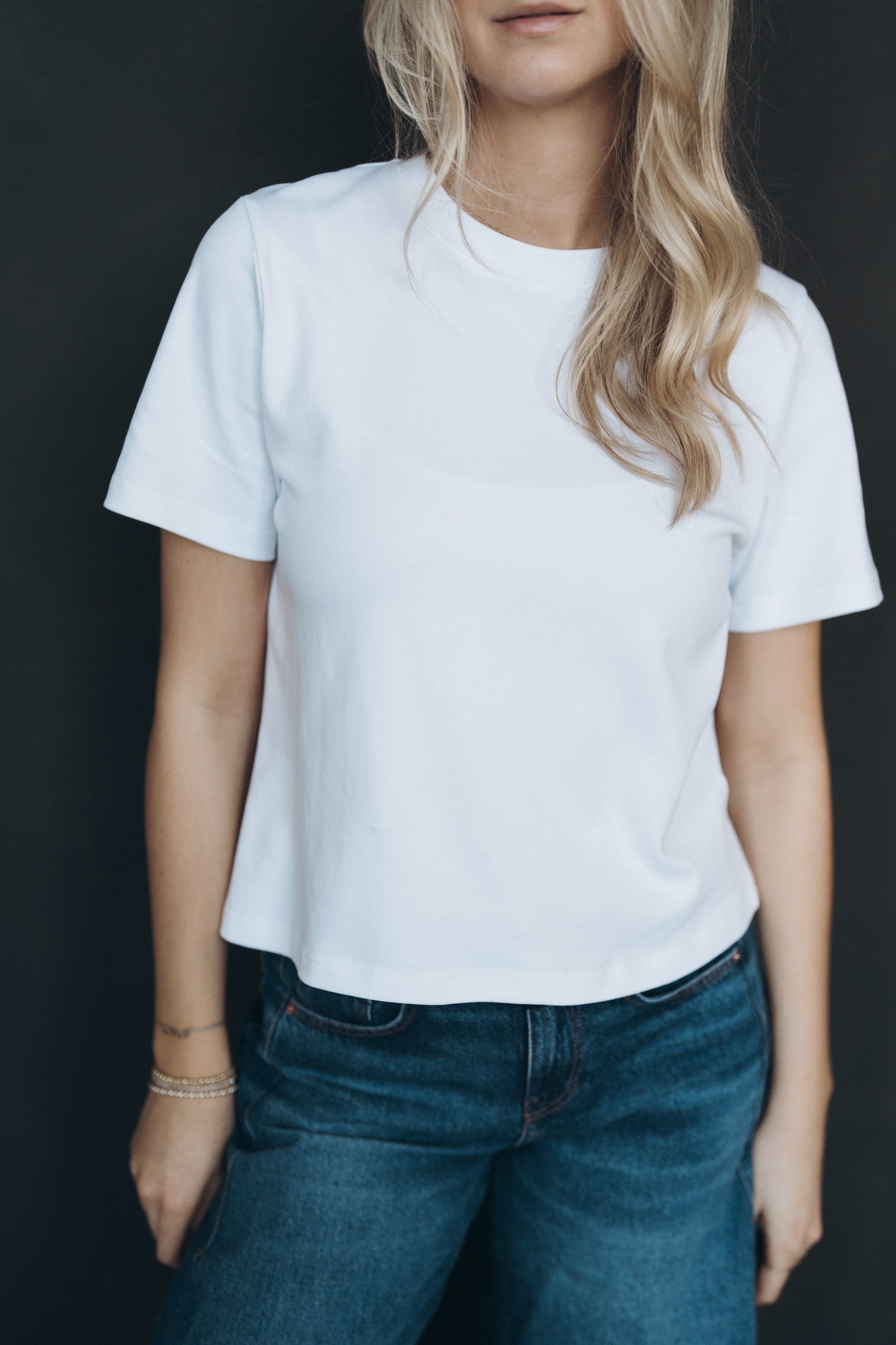 Basic T-Shirt "JuneDLL" white