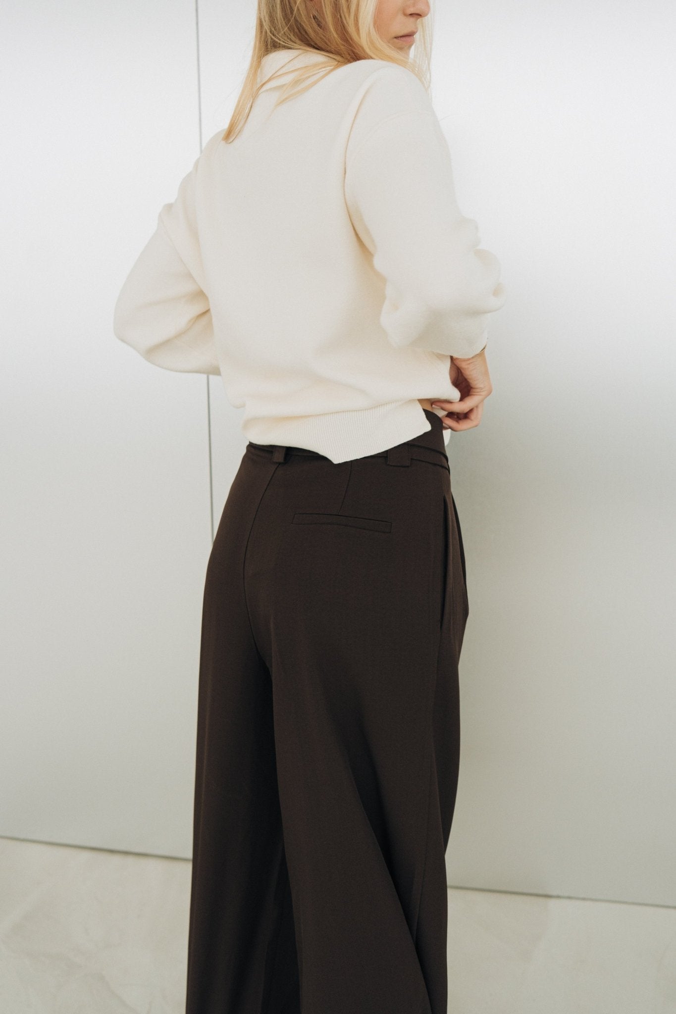 Hose „PeddaDLL“ dark brown - Dein Lieblingsladen Concept