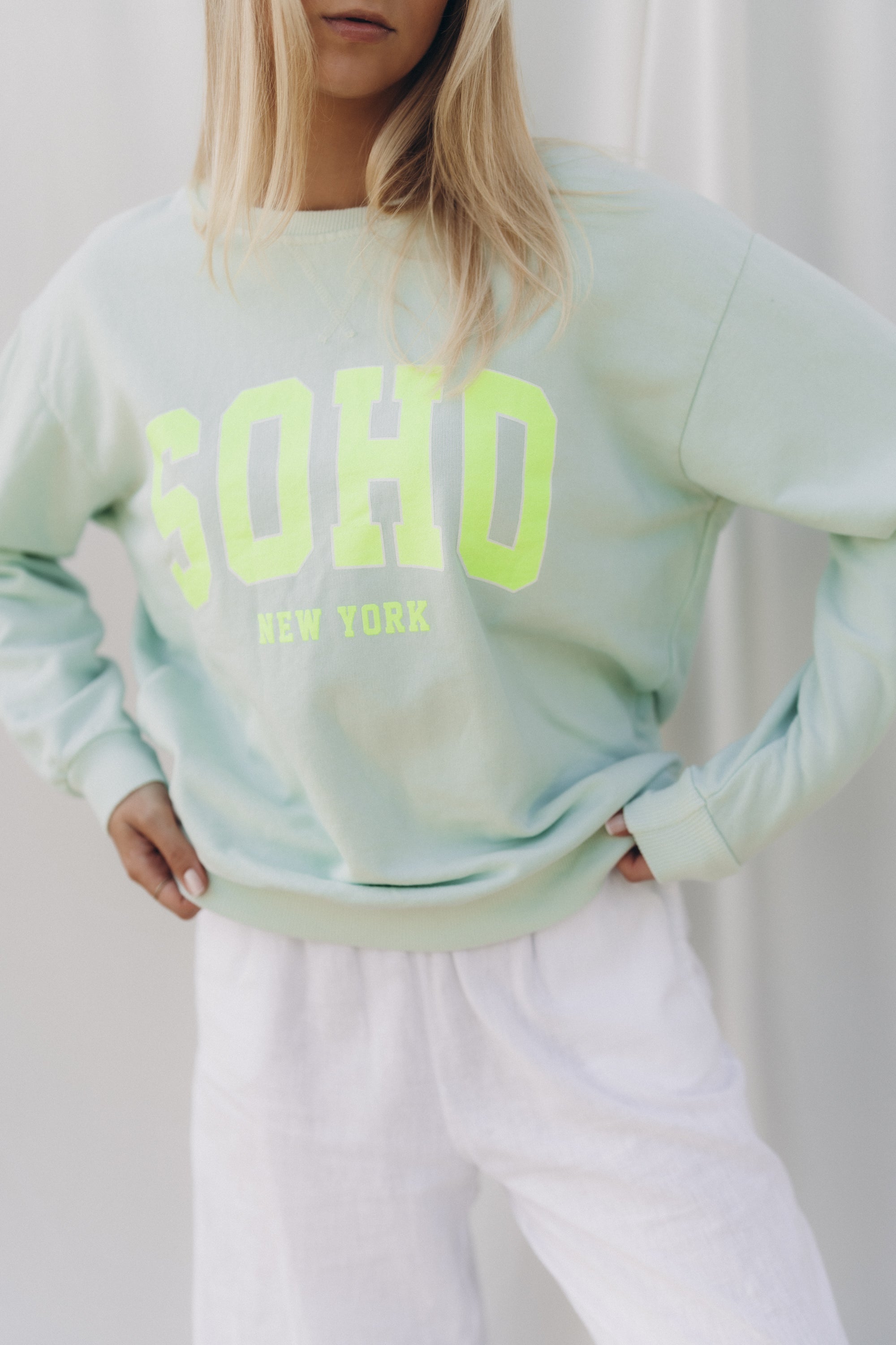 Sweater "SohoDLL" light green