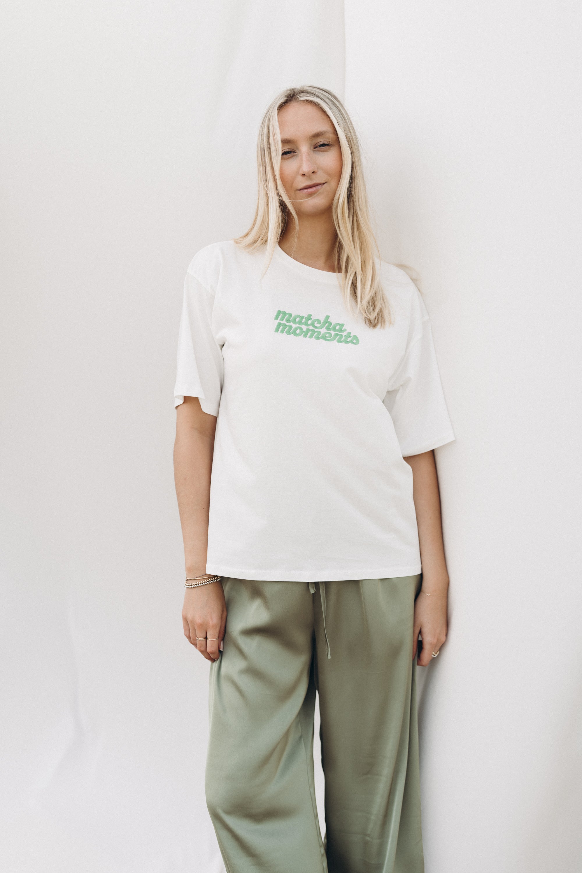 T-Shirt "Matcha MomentsDLL" white