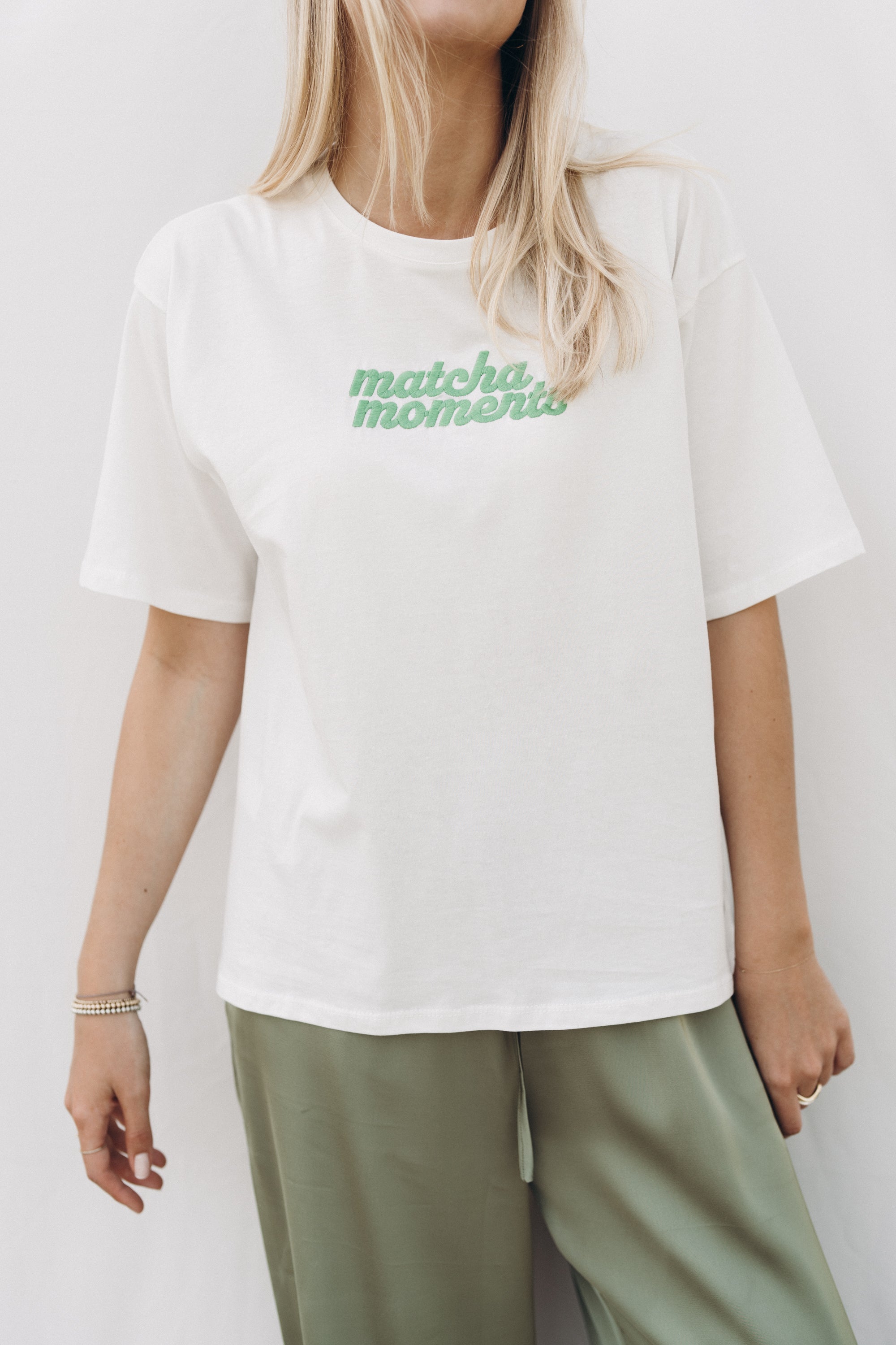 T-Shirt "Matcha MomentsDLL" white