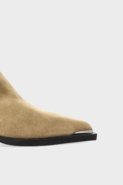 Low-top Chelsea Boots