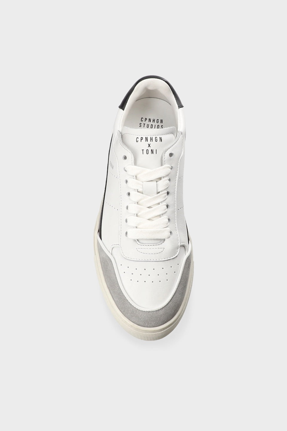 Low Top Sneaker „Toni Garrn“