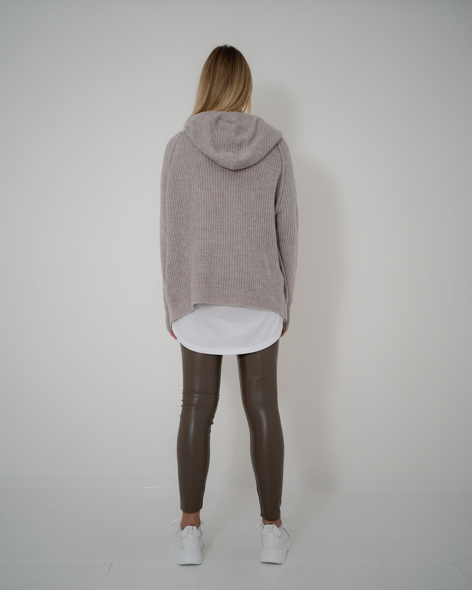 Basic-Longshirt „UnderneathDLL“ white