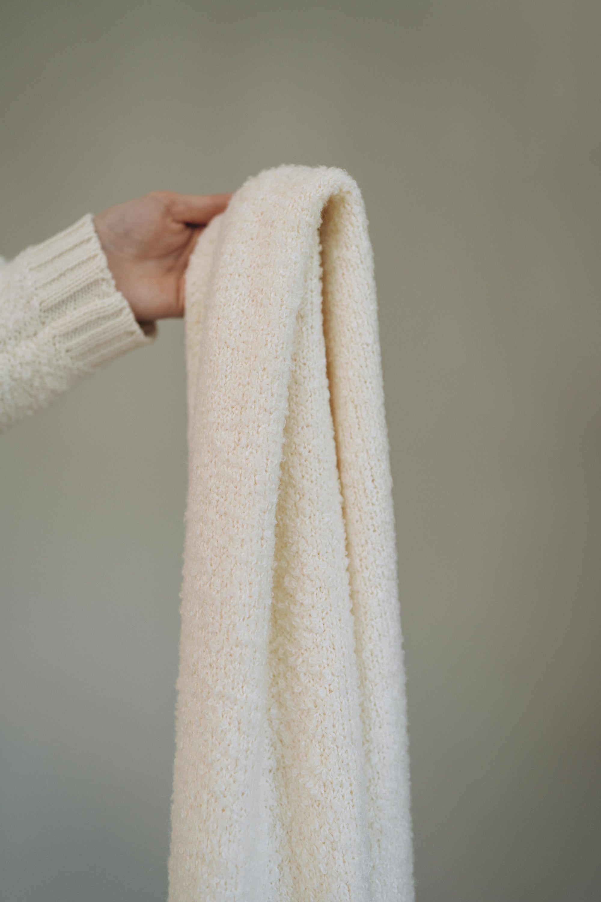 Boucle Schal „FyllaDLL“ offhwite