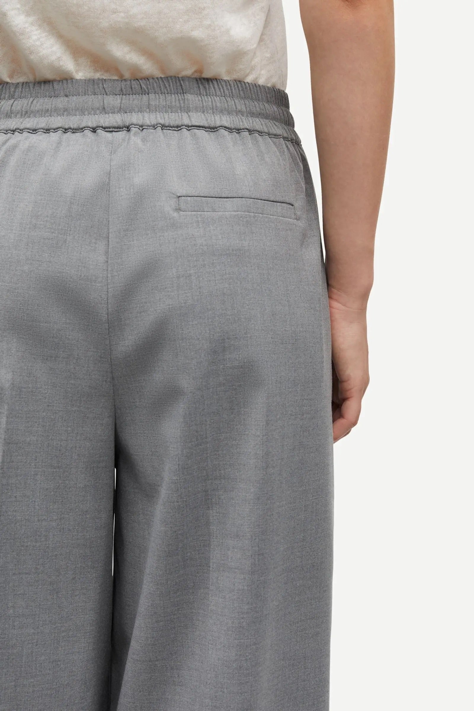 Hose „Sarila“