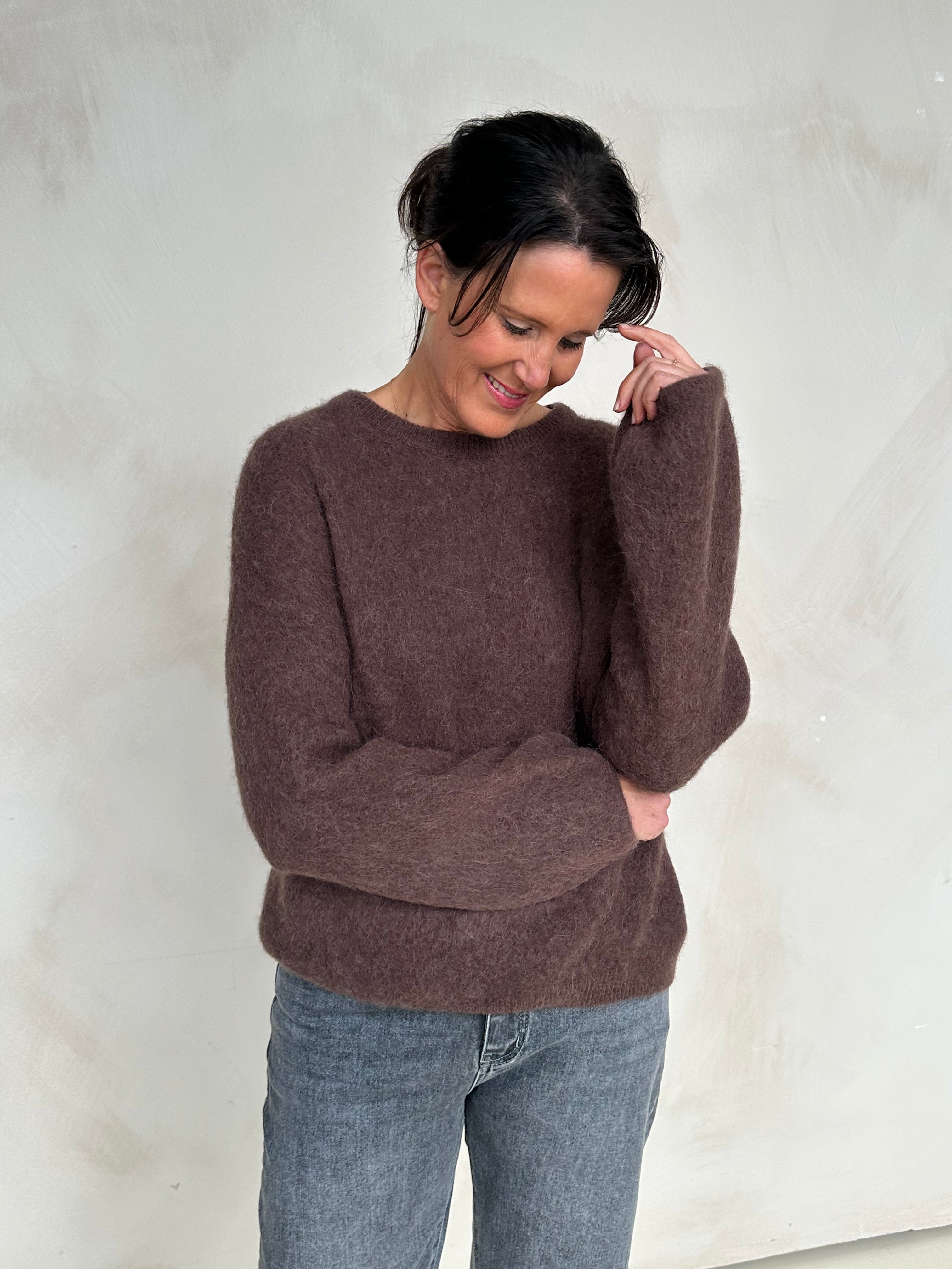 Charity Pullover „BrunaDLL“ chocolate x Sweetliving