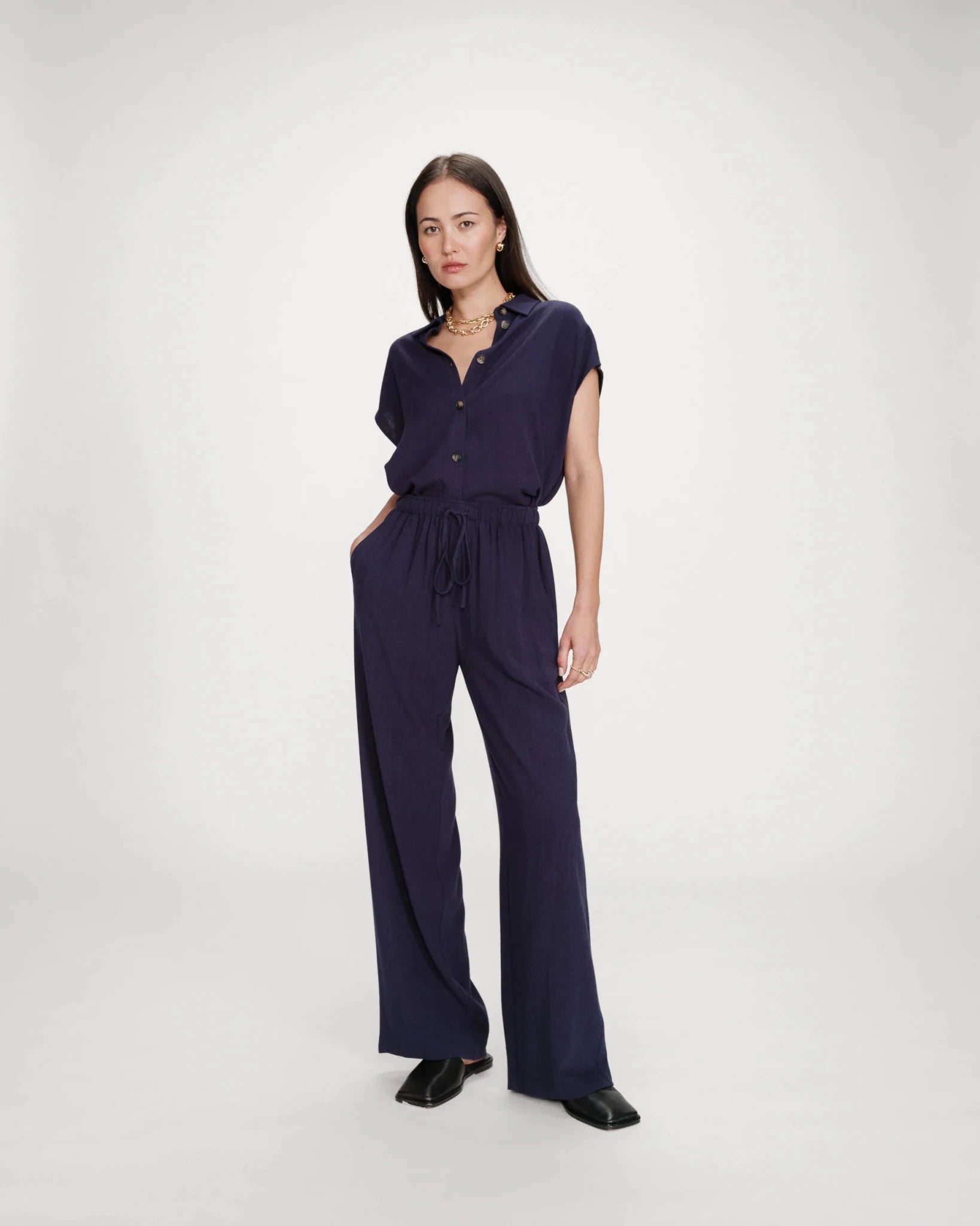 Wide Leg Pants "Raven" - Dein Lieblingsladen Concept
