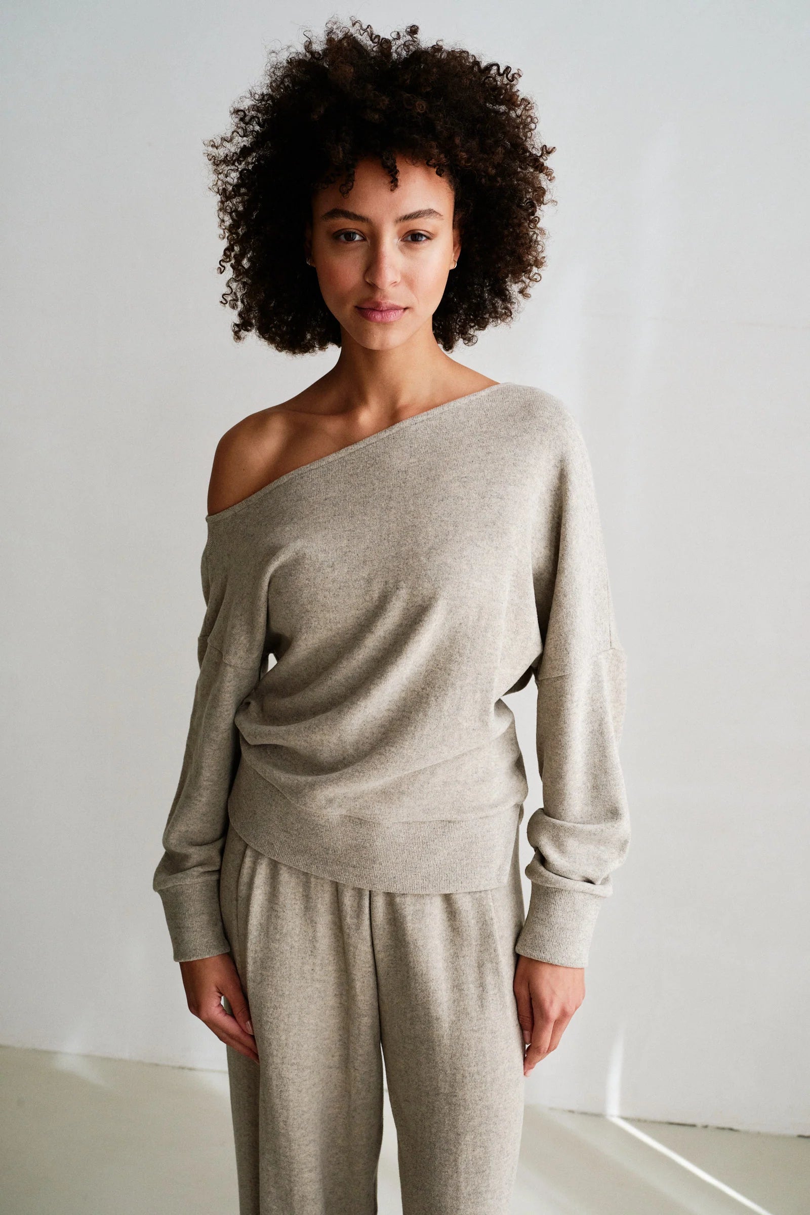 Jumper W26T1302 - beige