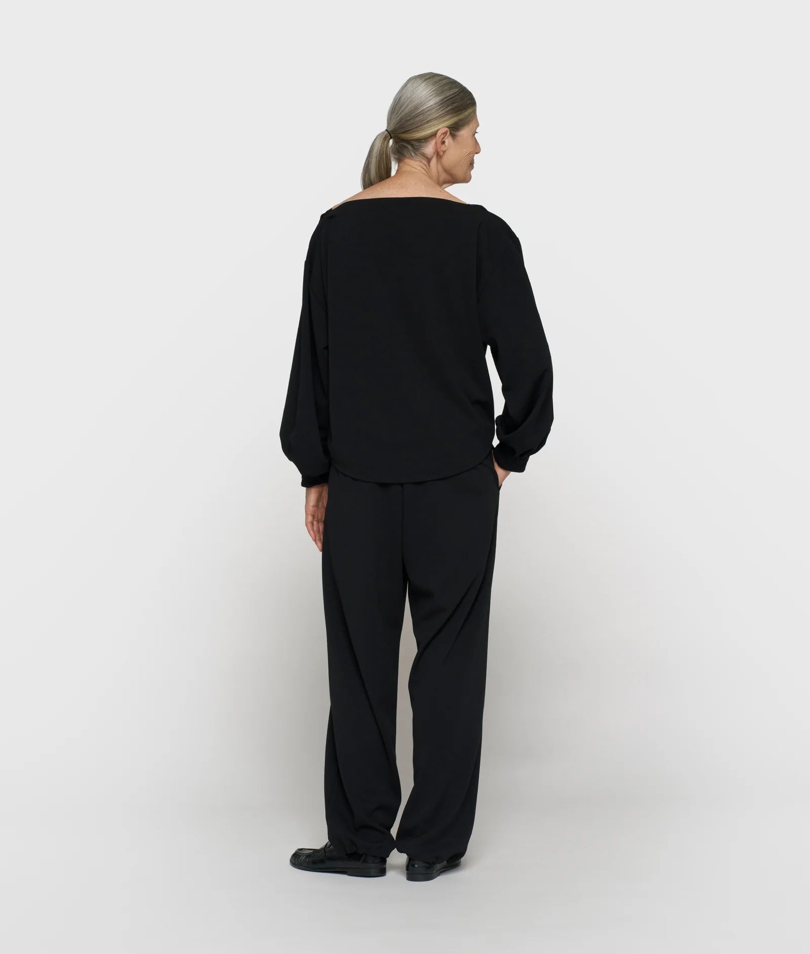 Belted Pants Crepe black