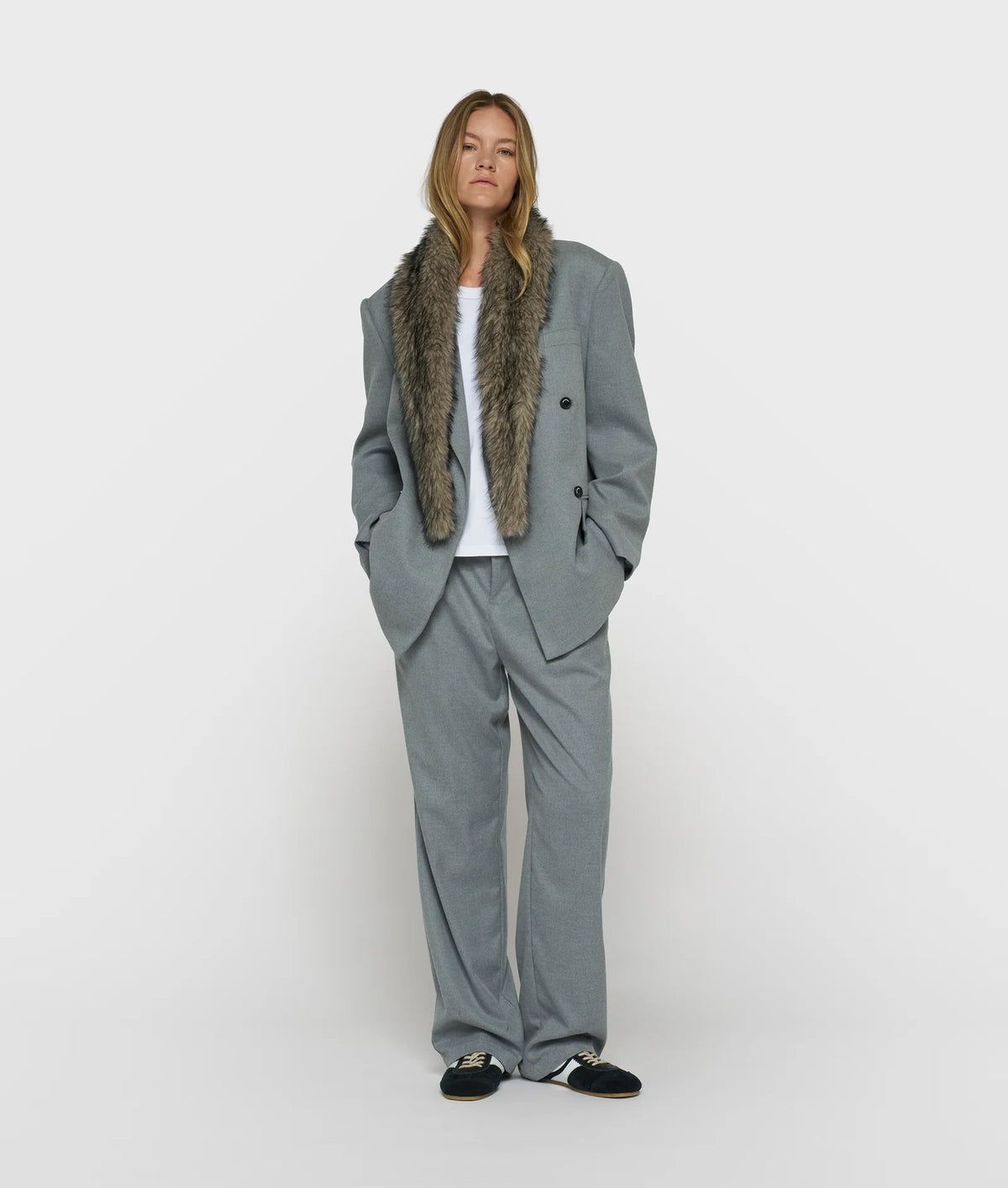 Tapered Pants light grey melee