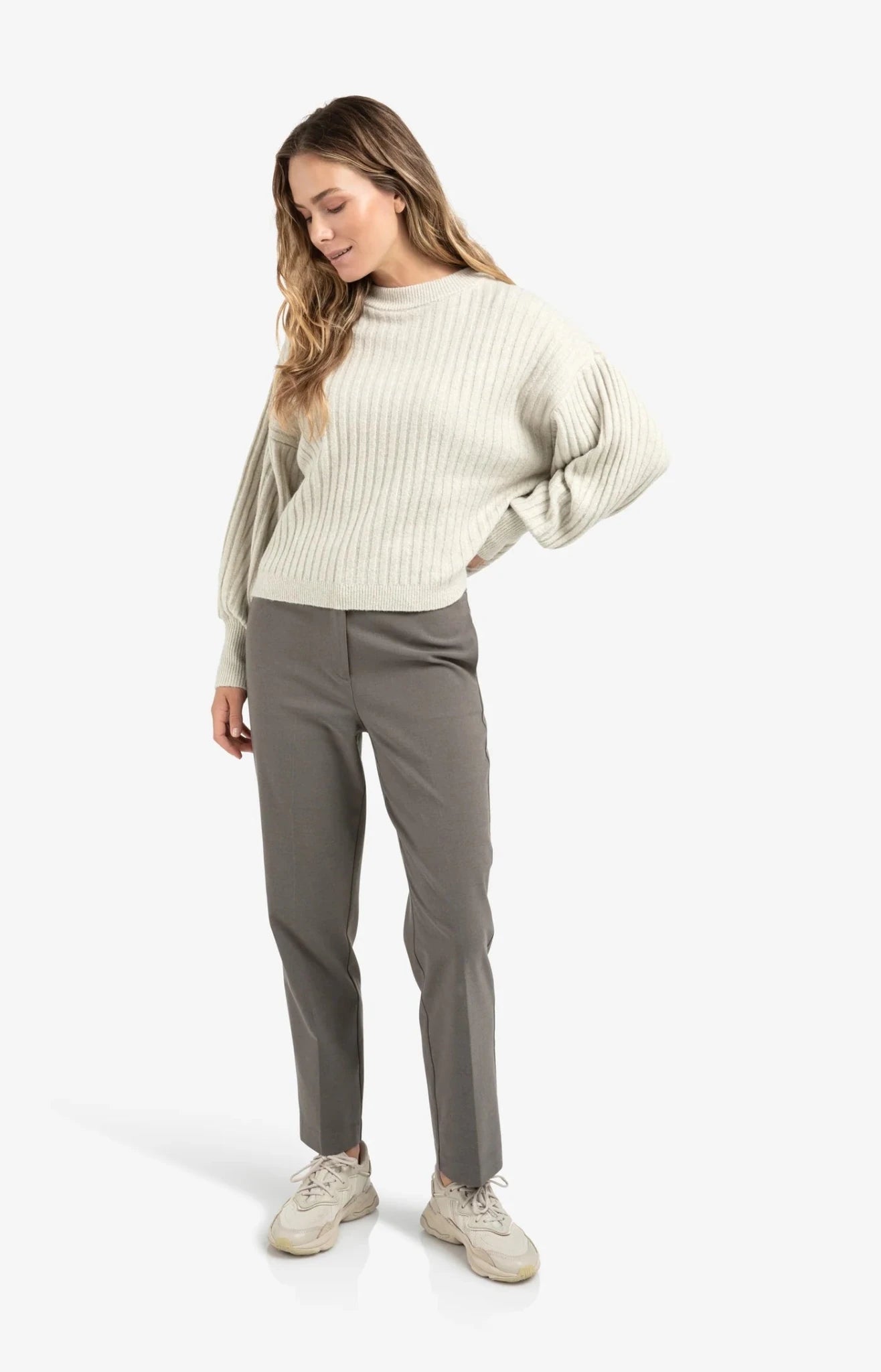 Hose mit hohem doppeltem Bund - Dein Lieblingsladen Concept