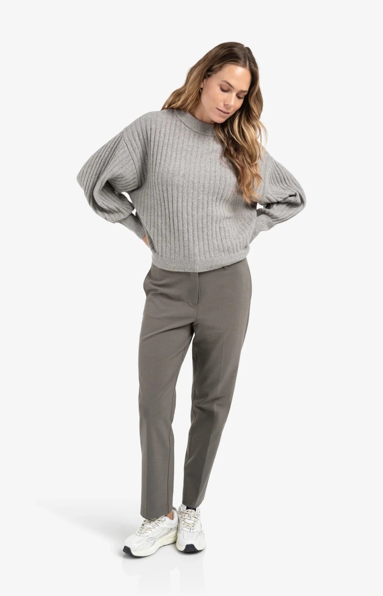 Hose mit hohem doppeltem Bund - Dein Lieblingsladen Concept