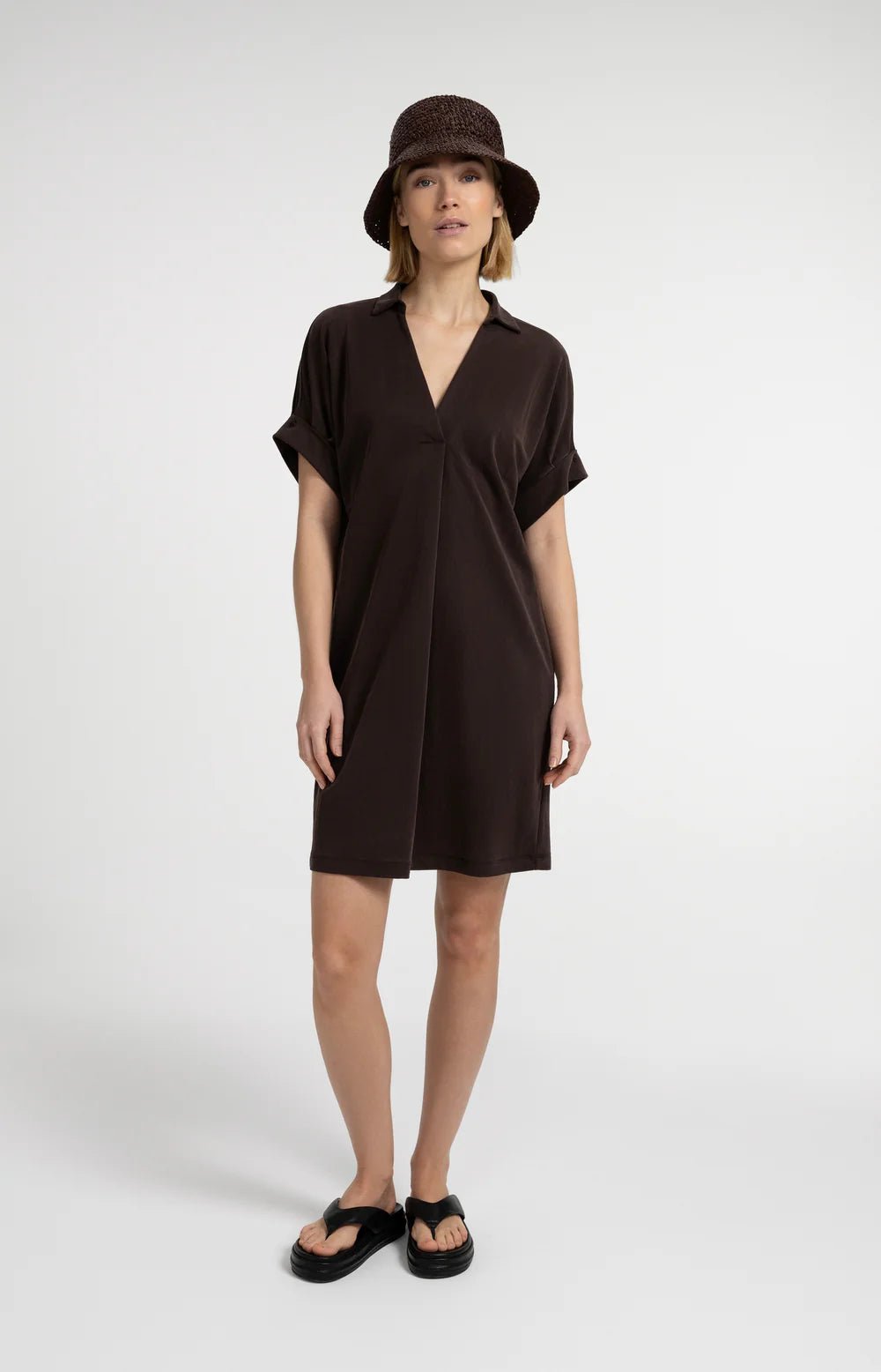Jersey-Kleid mit kurzen plissierten Ärmeln - Dein Lieblingsladen Concept