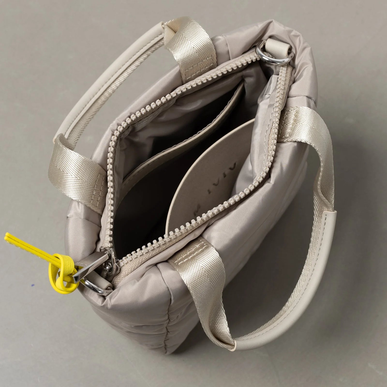 Padded Tote Bag Mini + Strap Basic Woven Slim
