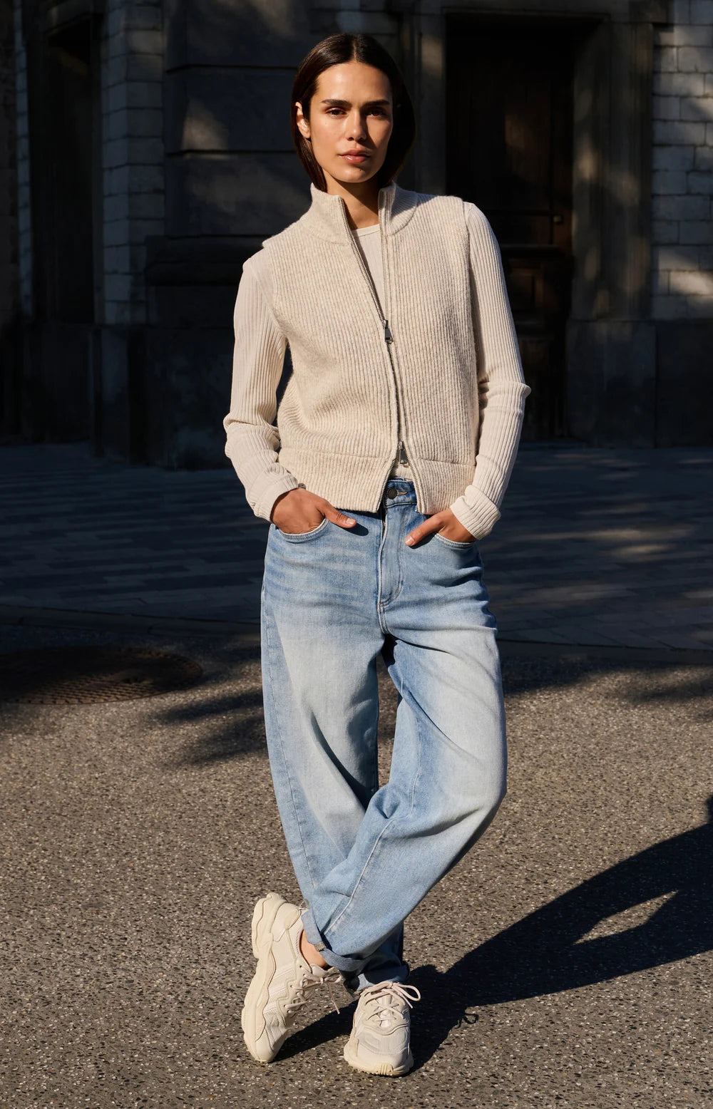 Geripptes Langarmshirt mit Rundhalsausschnitt