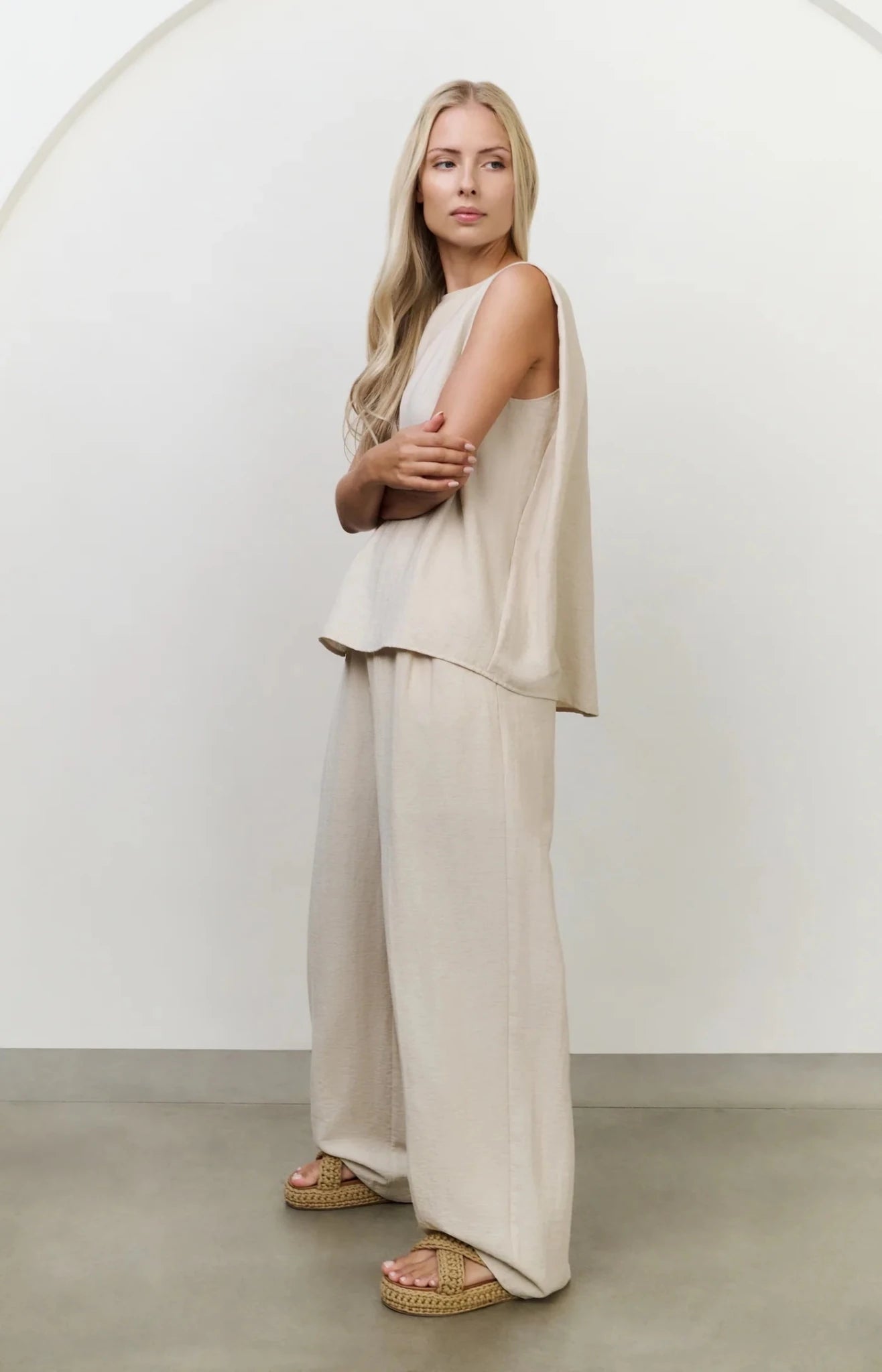 Strukturierte gewebte Hose mit weitem Bein - Dein Lieblingsladen Concept