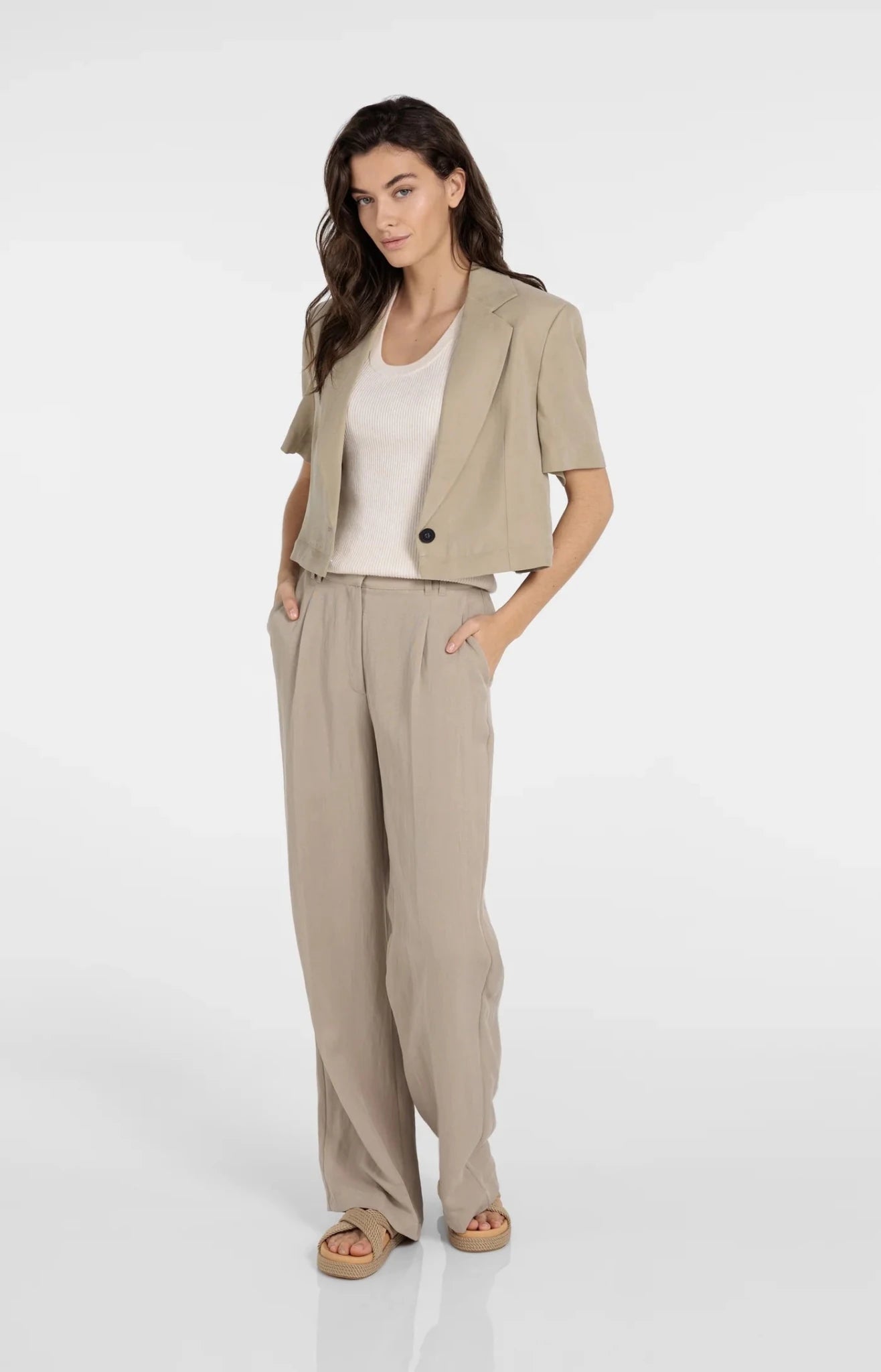 Kurzarm - Blazer aus Webstoff mit abnehmbarem Saum - Dein Lieblingsladen Concept