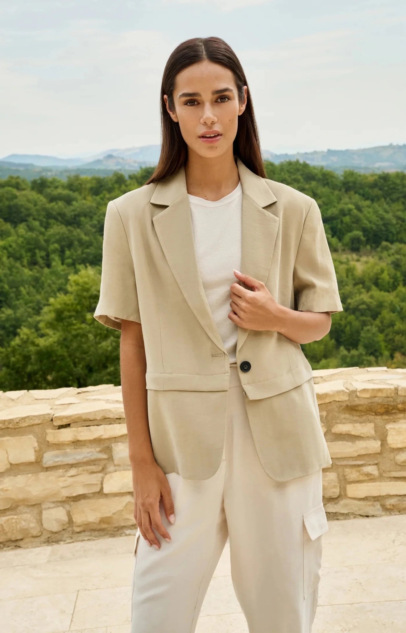 Kurzarm - Blazer aus Webstoff mit abnehmbarem Saum - Dein Lieblingsladen Concept